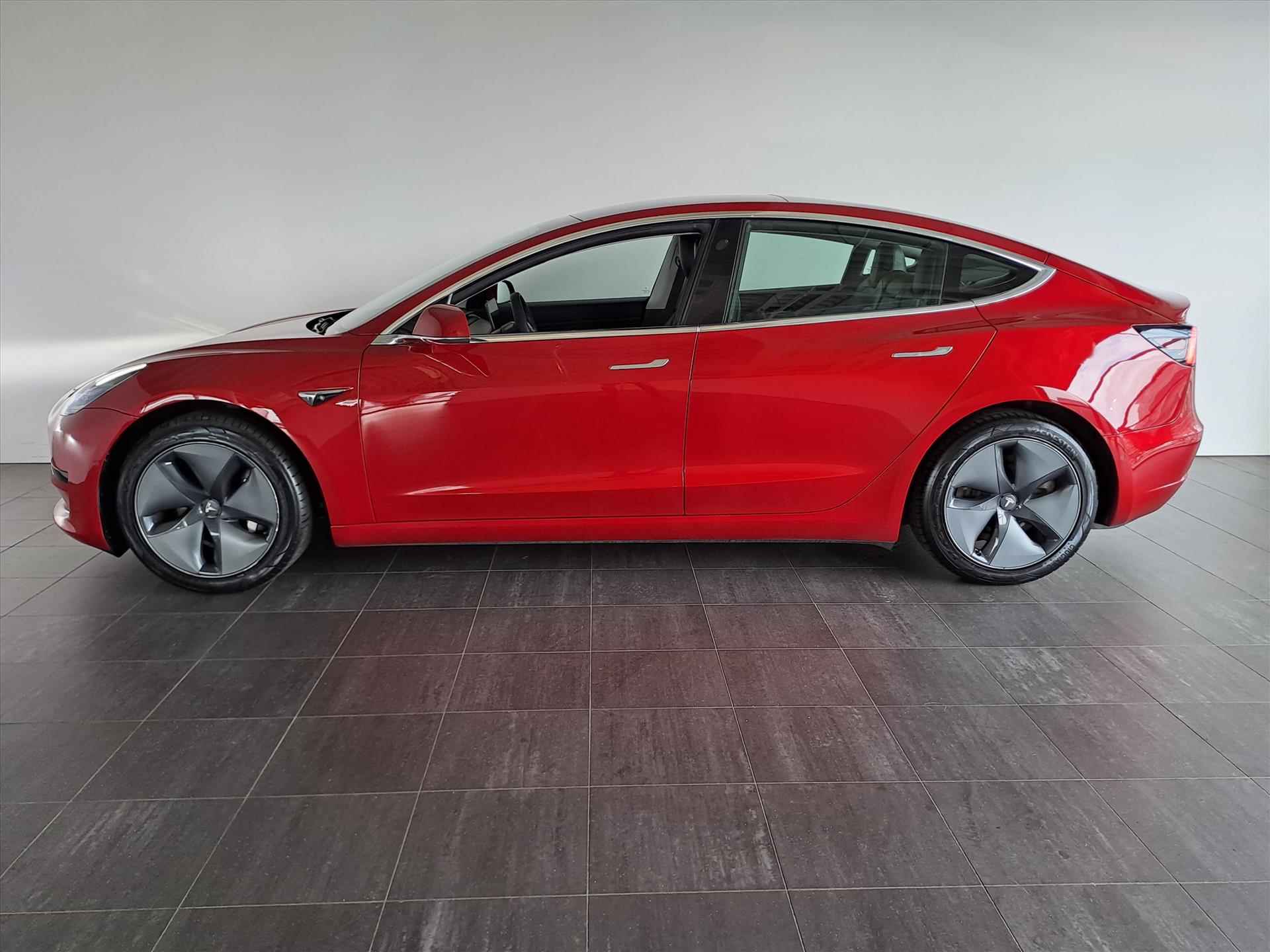 Tesla Model 3 Standard Plus RWD - 2/25