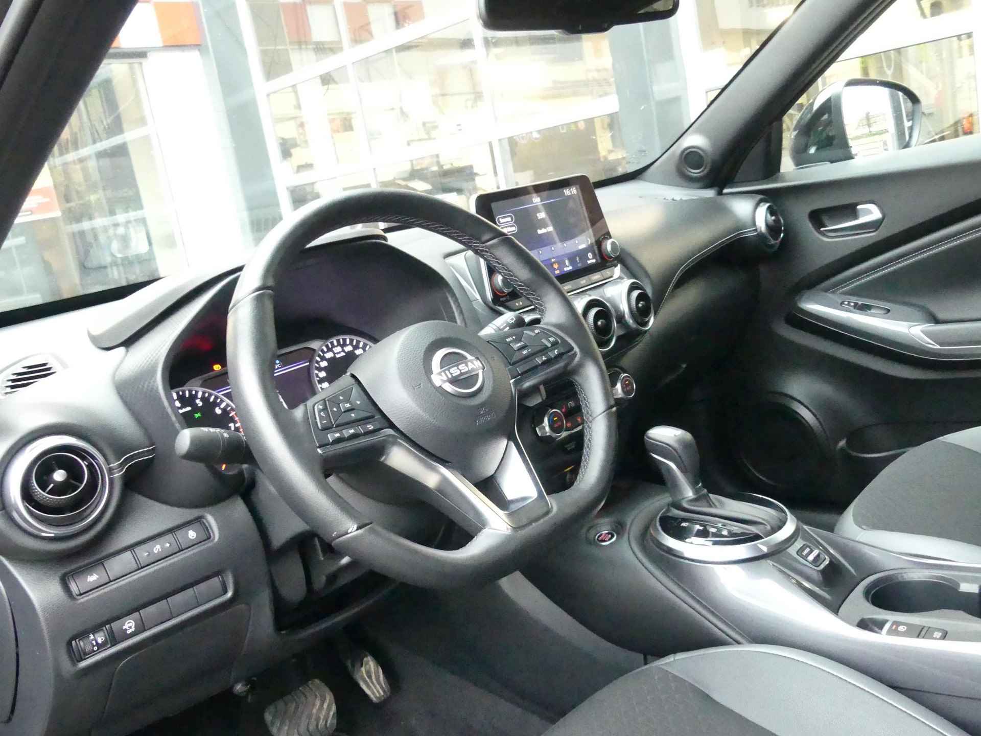 Nissan Juke 1.0 DIG-T N-Connecta *10 jaar garantie - 13/31