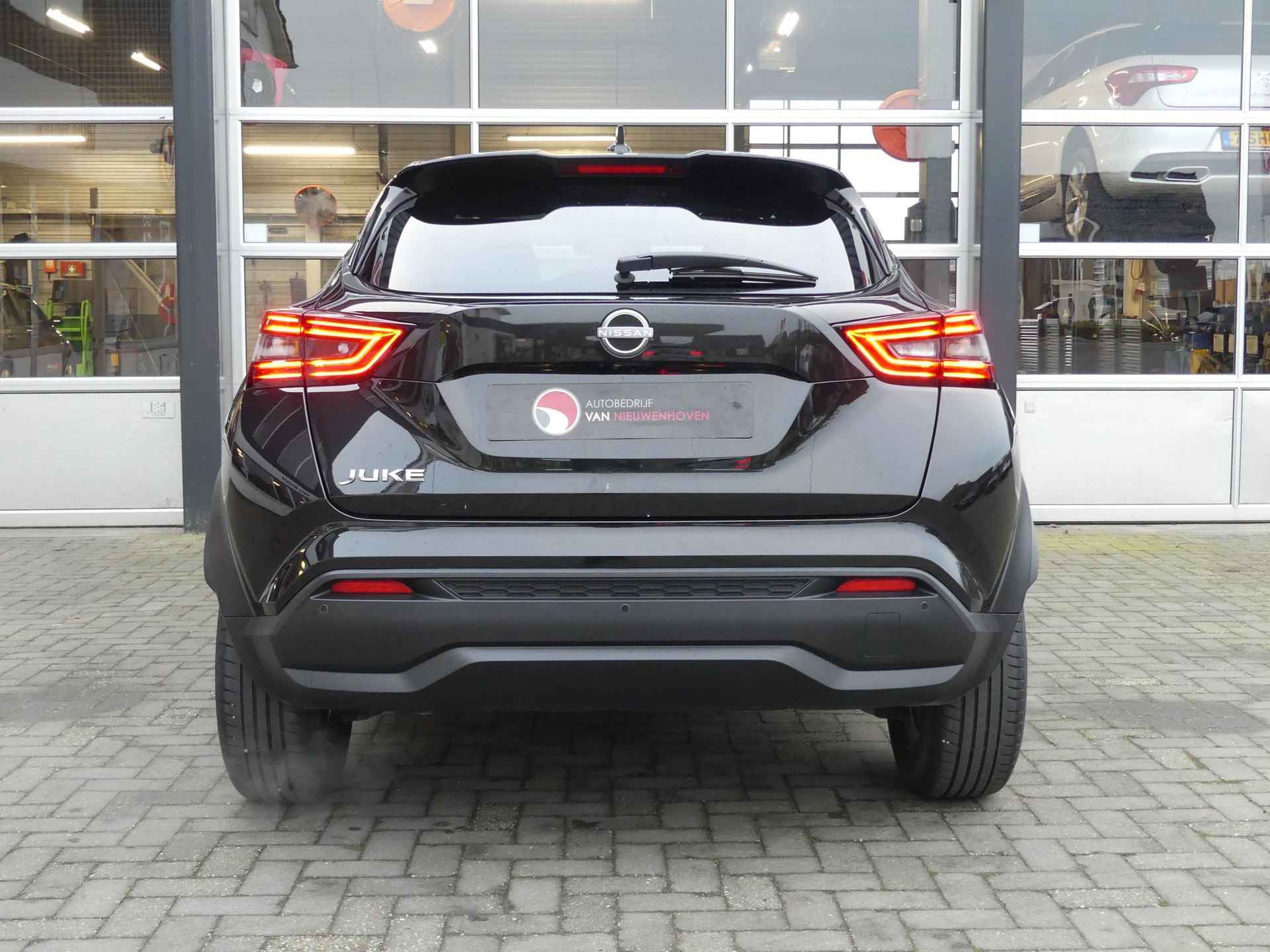 Nissan Juke 1.0 DIG-T N-Connecta *10 jaar garantie - 25/31