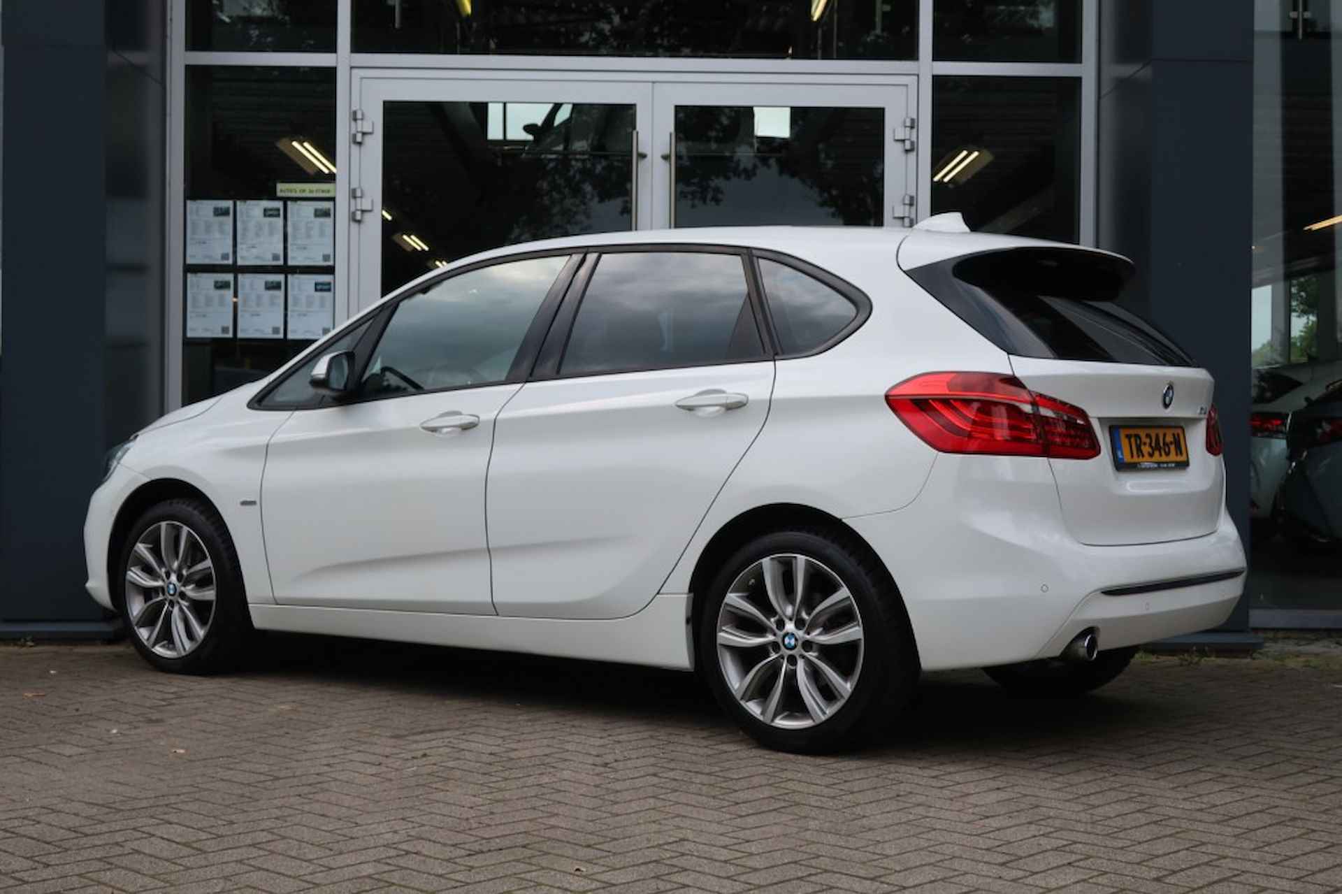 BMW 2-serie 218I SPORT, All Season Banden, Navi, Clima, etc. - 6/33