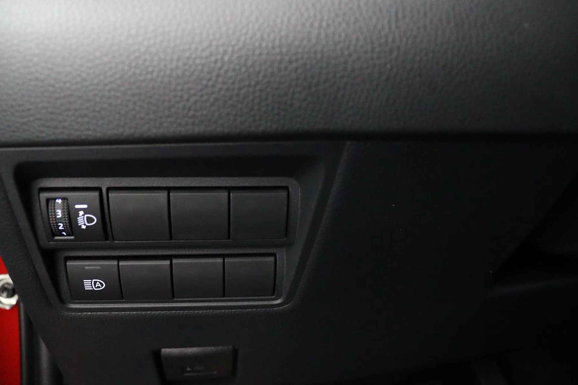 Toyota Yaris Cross 1.5 VVT-I Dynamic Automaat | 10 Jaar Garantie | Direct Leverbaar | Navigatie | Keyless Entry | - 25/49