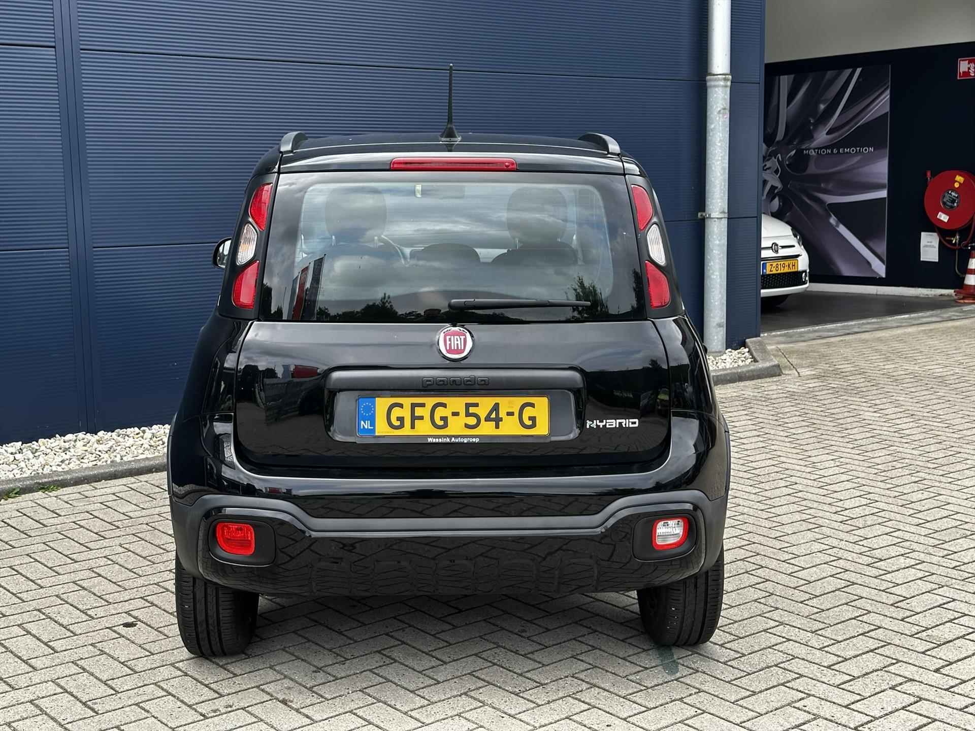 FIAT Panda 1.0 70pk Hybrid RED Cross | Climate Control | Hybrid | Bluetooth | - 3/36