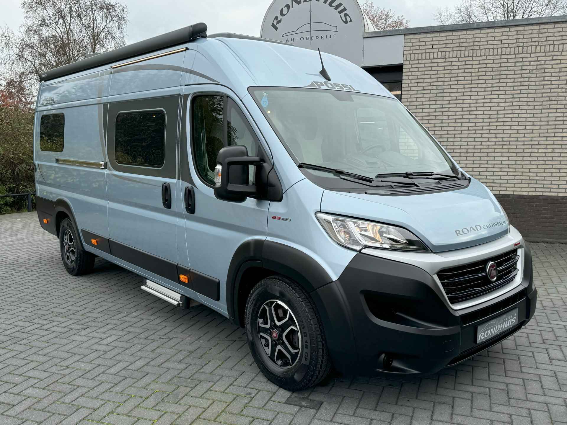 Pössl Roadcruiser B 640 D-Line 160 pk 9-TRAPS AUTOMAAT Euro6 Fiat Ducato Maxi **Lengtebedden/4 zitplaatsen/Maxxfan/Zonnepaneel/Smart T - 45/73