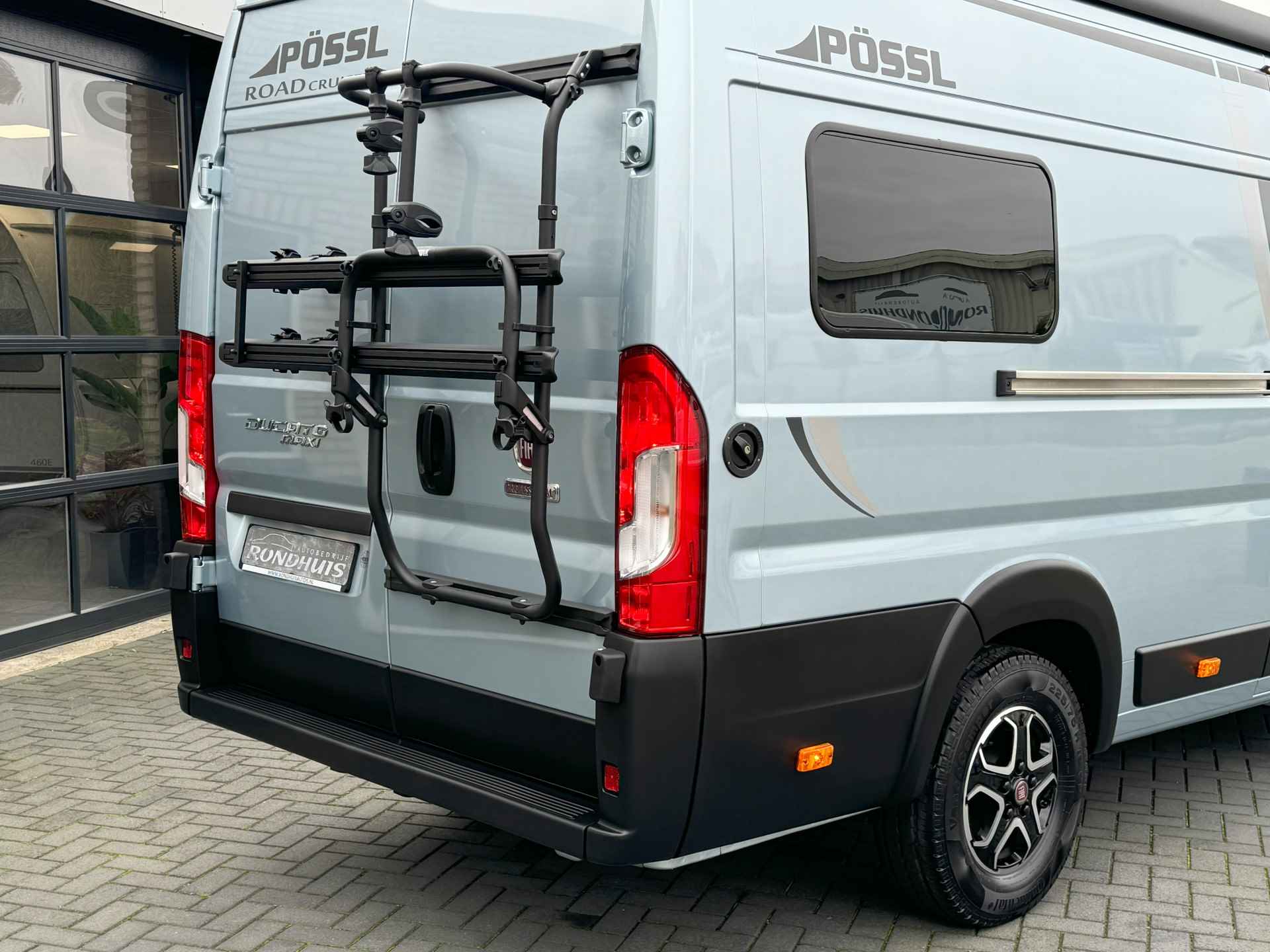 Pössl Roadcruiser B 640 D-Line 160 pk 9-TRAPS AUTOMAAT Euro6 Fiat Ducato Maxi **Lengtebedden/4 zitplaatsen/Maxxfan/Zonnepaneel/Smart T - 52/73