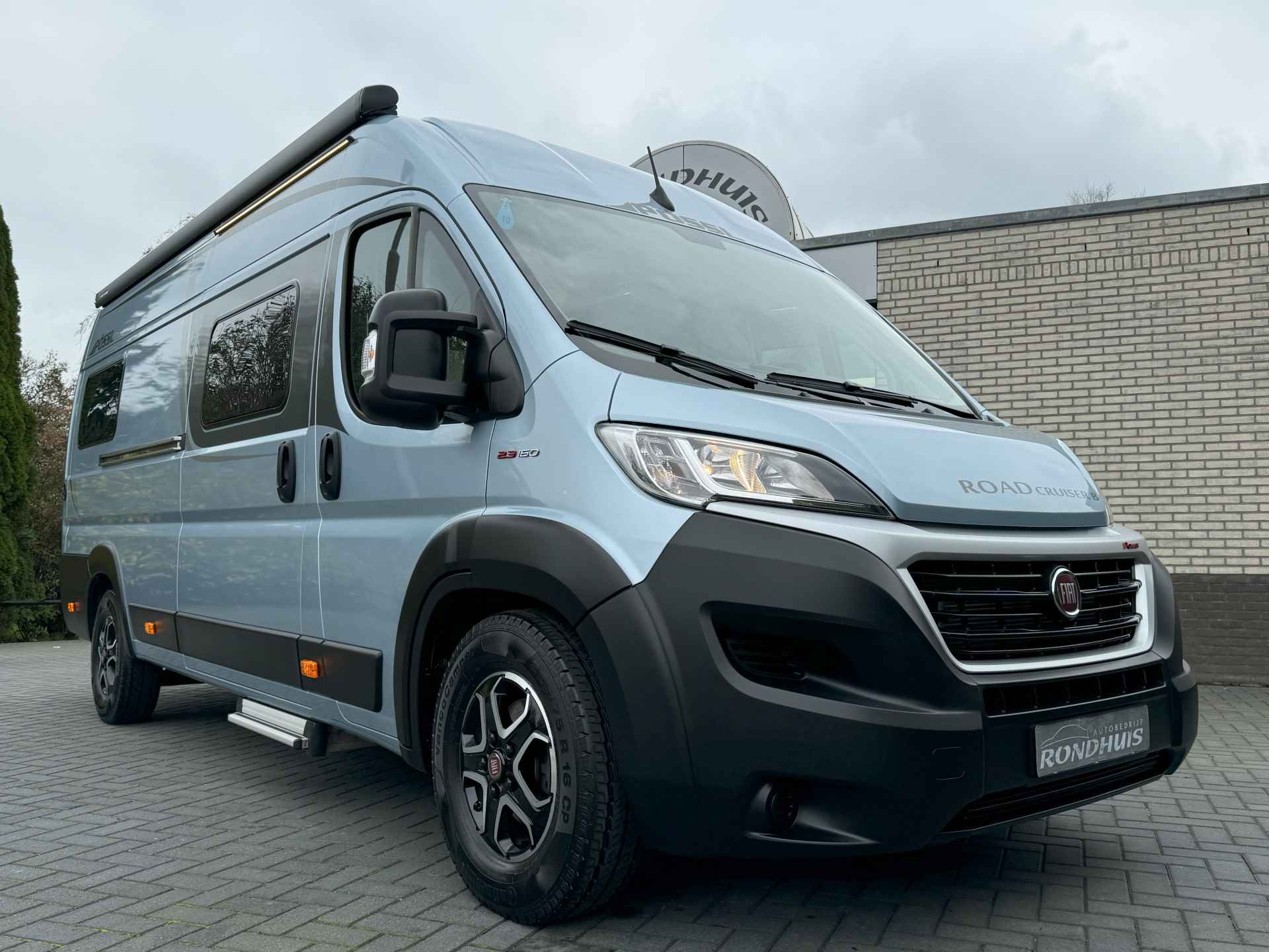 Pössl Roadcruiser B 640 D-Line 160 pk 9-TRAPS AUTOMAAT Euro6 Fiat Ducato Maxi **Lengtebedden/4 zitplaatsen/Maxxfan/Zonnepaneel/Smart T - 72/73