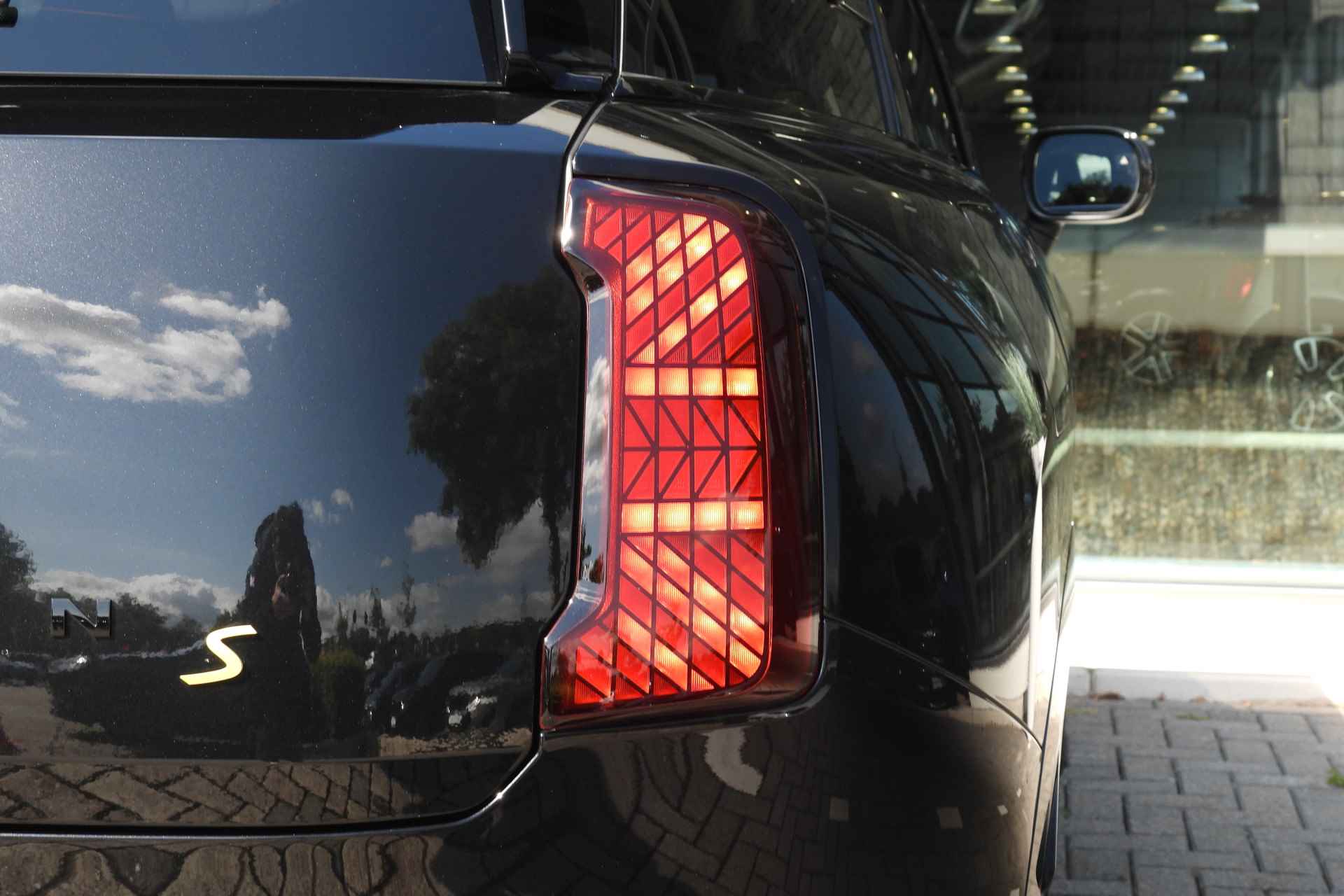 MINI Countryman SE ALL4 / JCW / Pakket XL / 20" John Cooper Works Flag Spoke 2-tone - 24/53