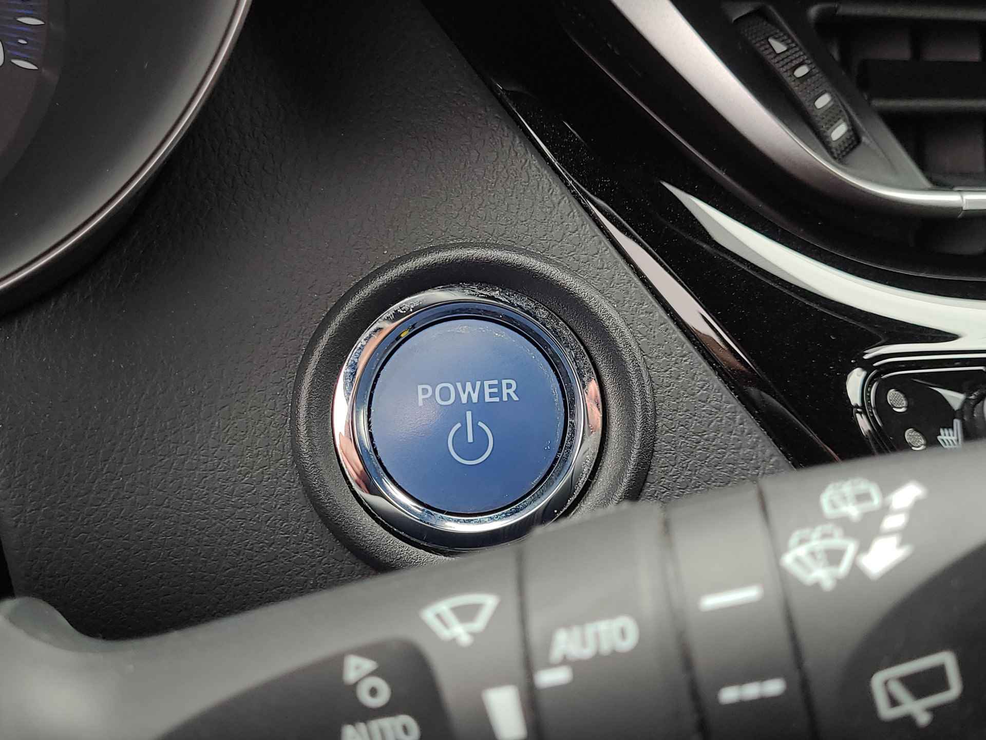 Toyota C-HR 1.8 Hybrid Dynamic Automaat | Navigatie | Parkeersensoren | Rijklaarprijs incl. garantie | - 22/33