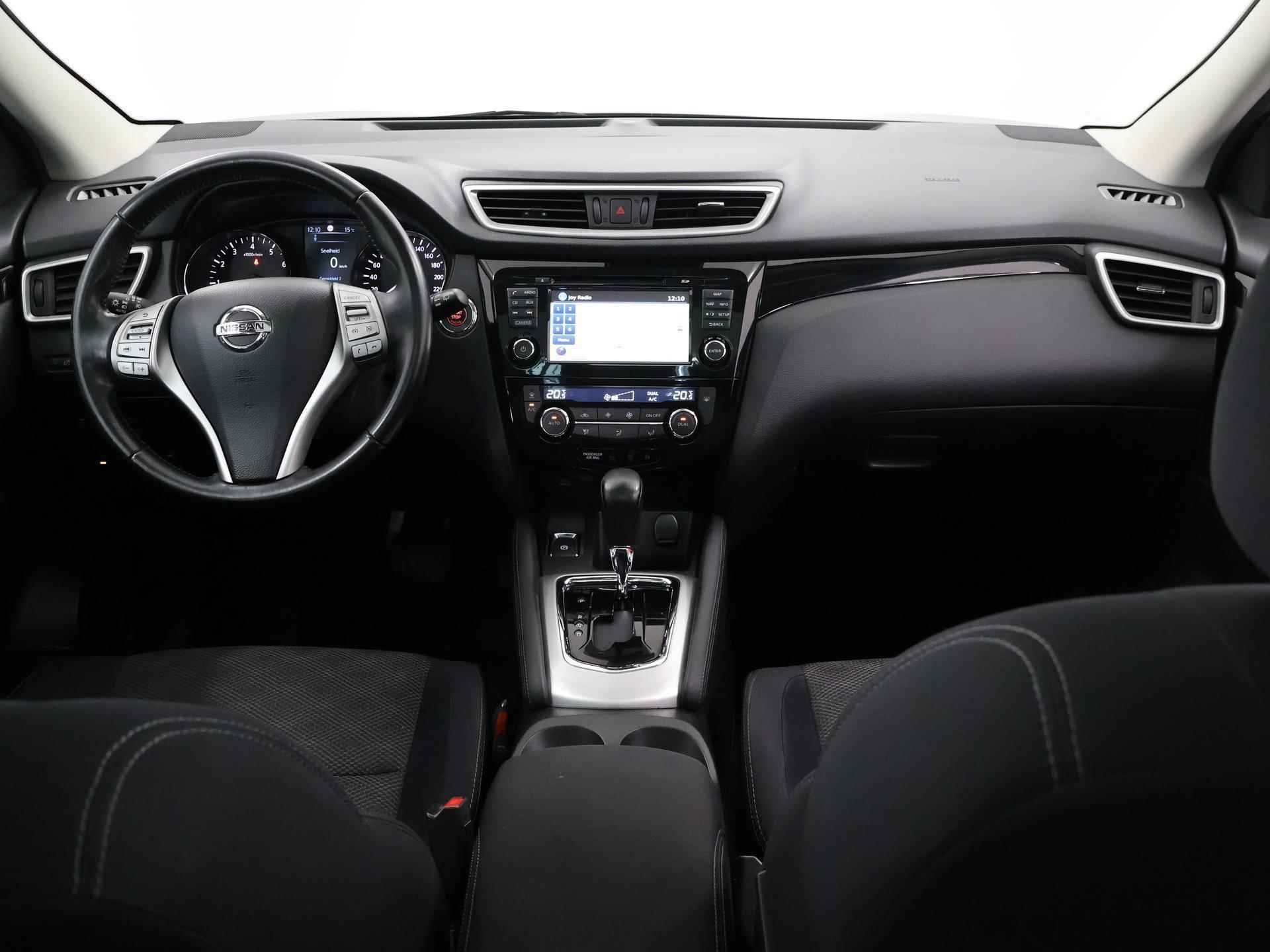 Nissan Qashqai 1.2 Connect Edition | Trekhaak | Panoramadak | Navigatie | 360° Camera | Climate Control | Cruise Control | - 9/38