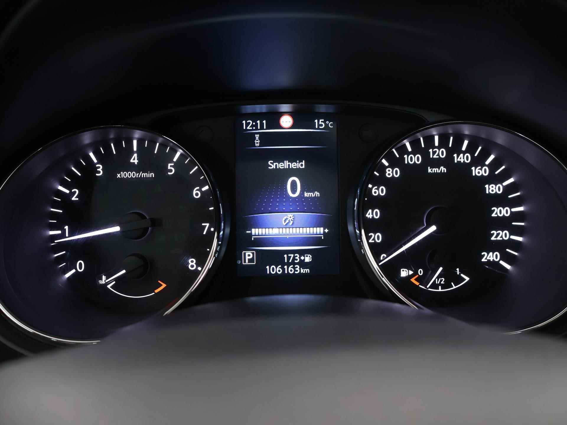 Nissan Qashqai 1.2 Connect Edition | Trekhaak | Panoramadak | Navigatie | 360° Camera | Climate Control | Cruise Control | - 13/38