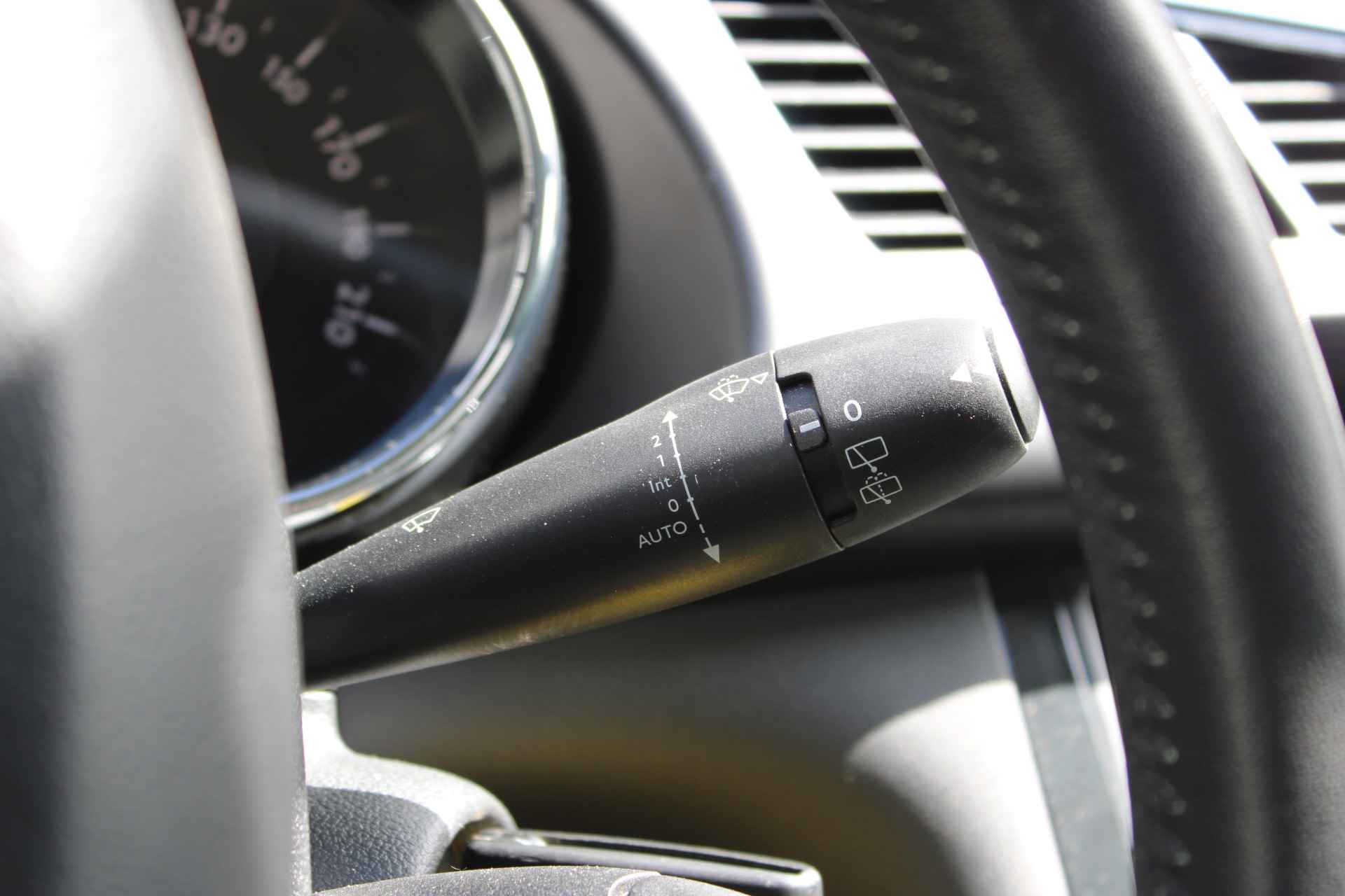 Peugeot 3008 1.2 PureTech 130PK Style | 1ste Eig. | 100% Dealeronderhouden | Panorama Dak | Trekhaak | Navigatie - 25/41