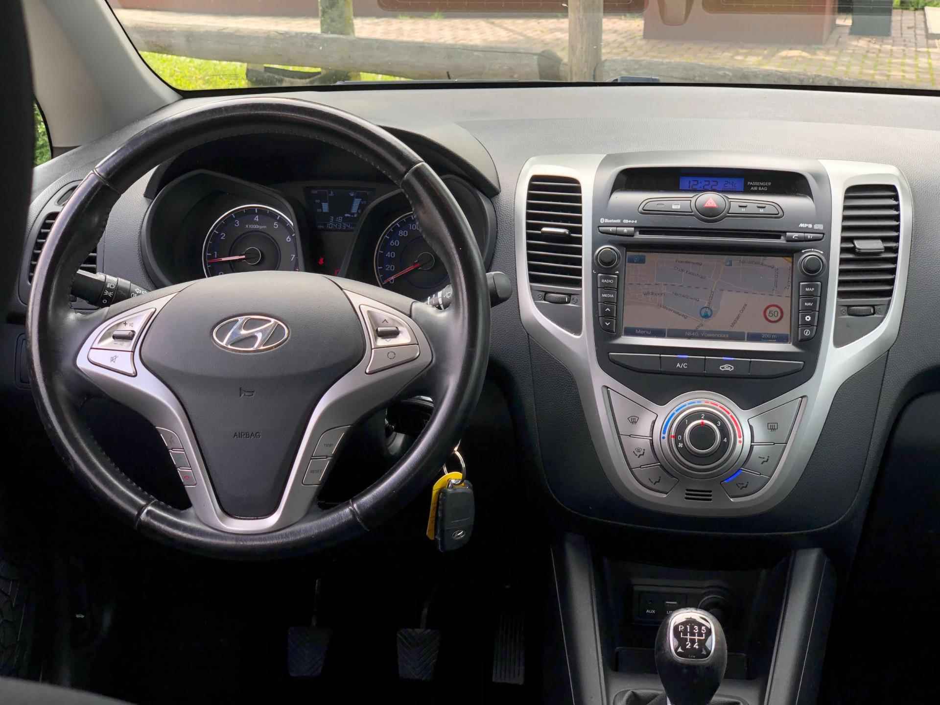 Hyundai Ix20 1.4i Go! | 1e Eigenaar | Navigatie, Achteruitrijcamera, Lichtmetalen velgen, Lichtsensor | Dealeronderhouden | NAP | - 10/23