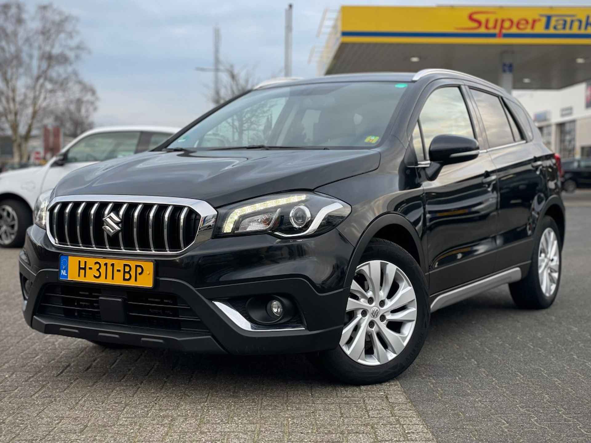 Suzuki S-Cross