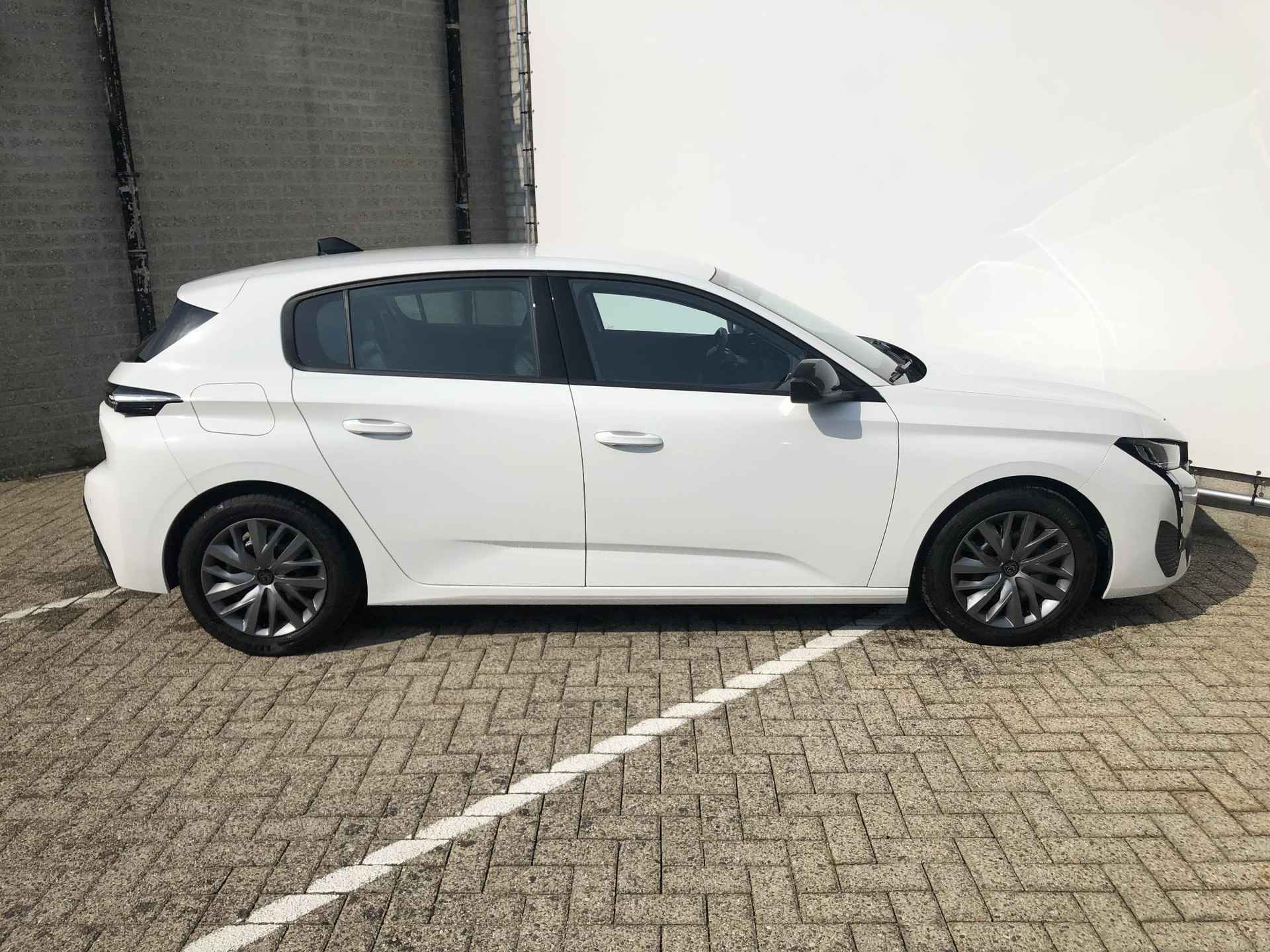 Peugeot 308 1.2 PureTech Active Pack Business | AGR Stoel | Navigatie | Stoelverwarming | Cruise Control - 8/26