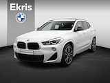 BMW X2 sDrive20i High Executive | M Sportpakket | Lederen Sportstoelen | Achteruitrijcamera | Panoramadak | Head-Up Display | 20"