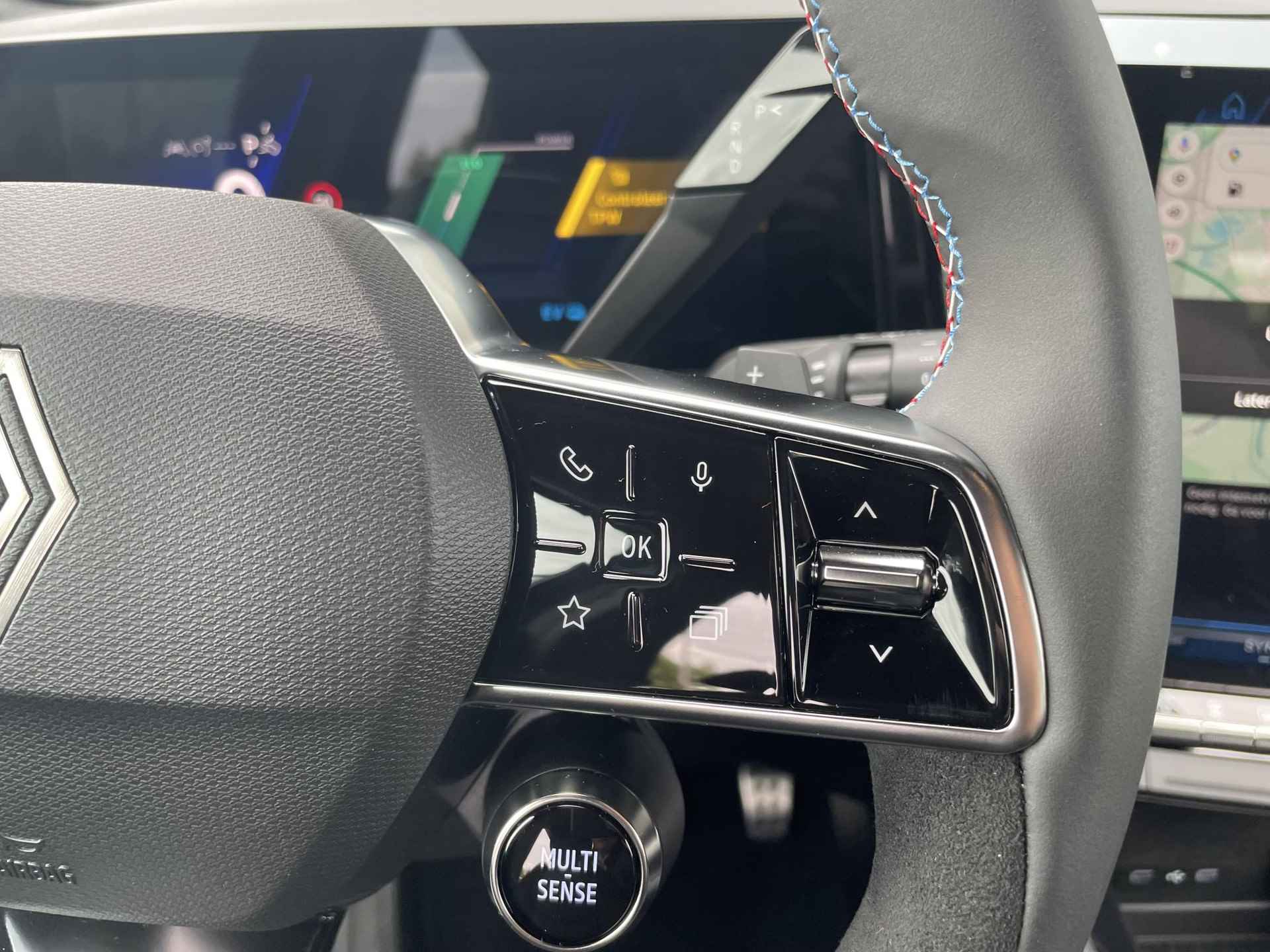 Renault Austral 1.2 E-Tech Hybrid 200 Techno Esprit Alpine Voorraaddeal ! | Apple carplay/android auto | Cruise control | Climate Control | Navigatie | Parkeersensoren | Achteruitrijcamera | - 14/26