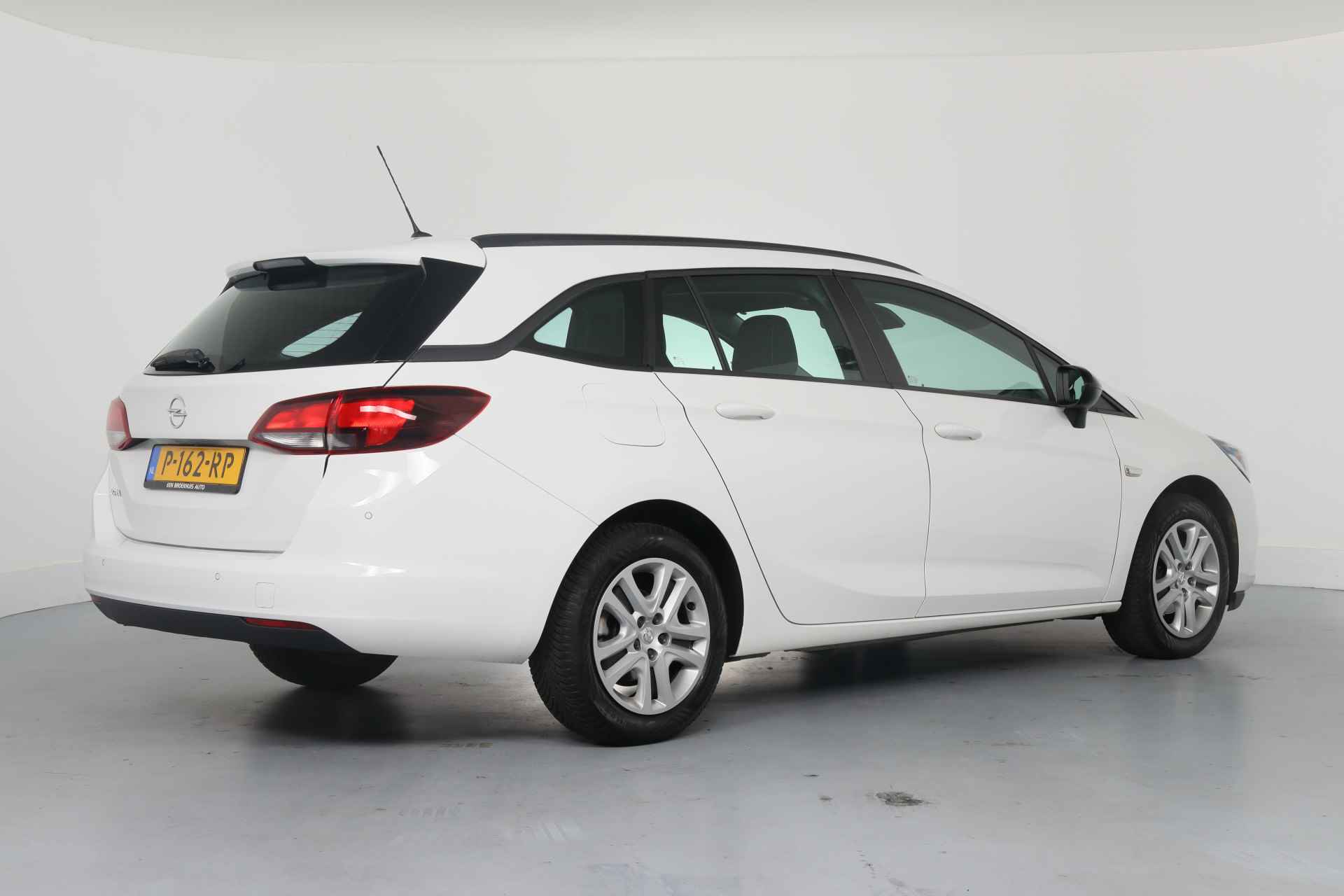 Opel Astra Sports Tourer 1.2 Business Edition | Parkeersensoren | Navi by app | Apple Carplay & Android Auto | Cruise Control | Airconditio - 5/34