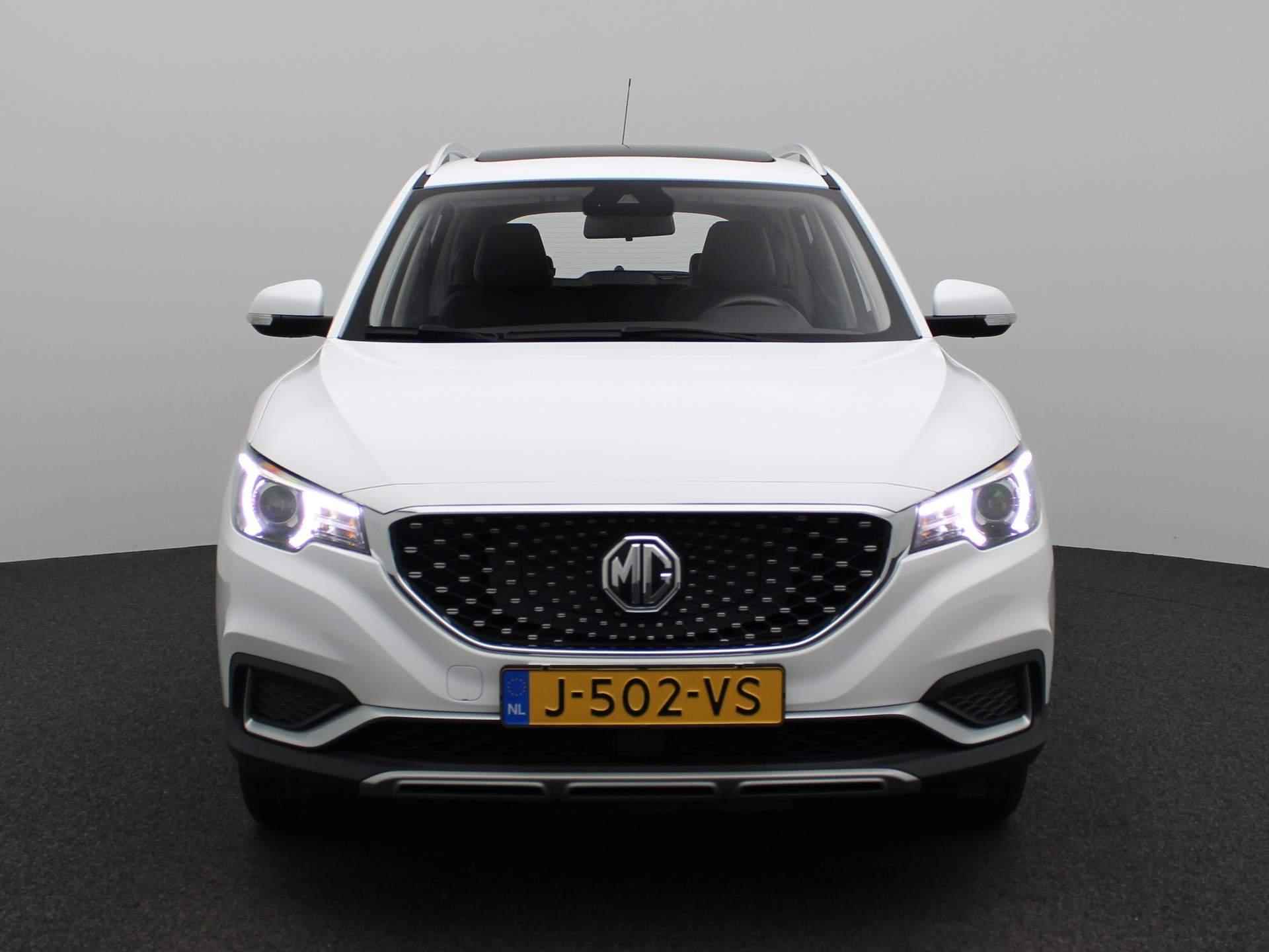 MG ZS EV Luxury 45 kWh | Lederen Bekleding | Navigatie | Camera | Panoramadak | Stoelverwarming | - 3/41