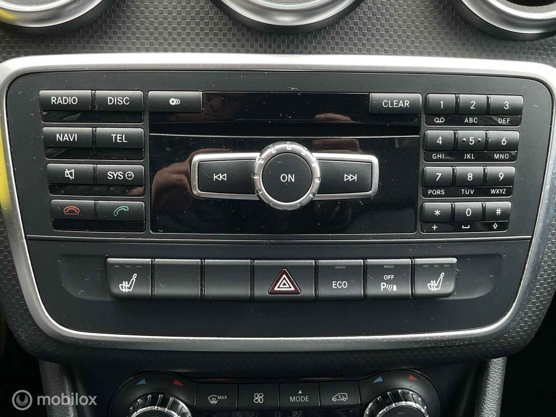 Mercedes A-klasse 200 Ambition Xenon/Led, Climat, Navi, Bluetooth, Camera, LM.. - 11/19