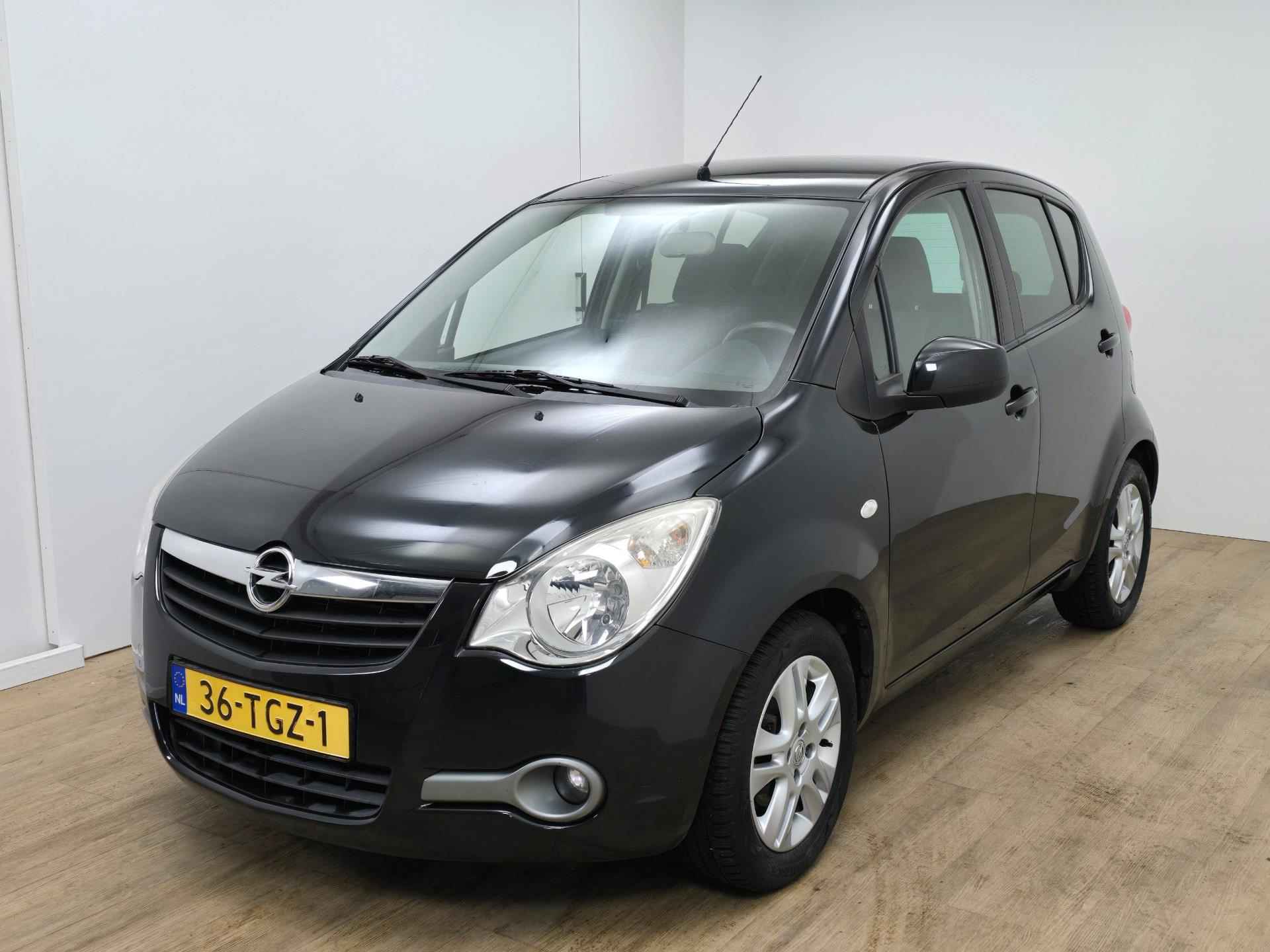 Opel Agila Occasion 1.0 Edition met airco | Tweedehands Opel Agila in zwart | Auto met hogere instap | Weinig km | Boekjes erbij - 2/26