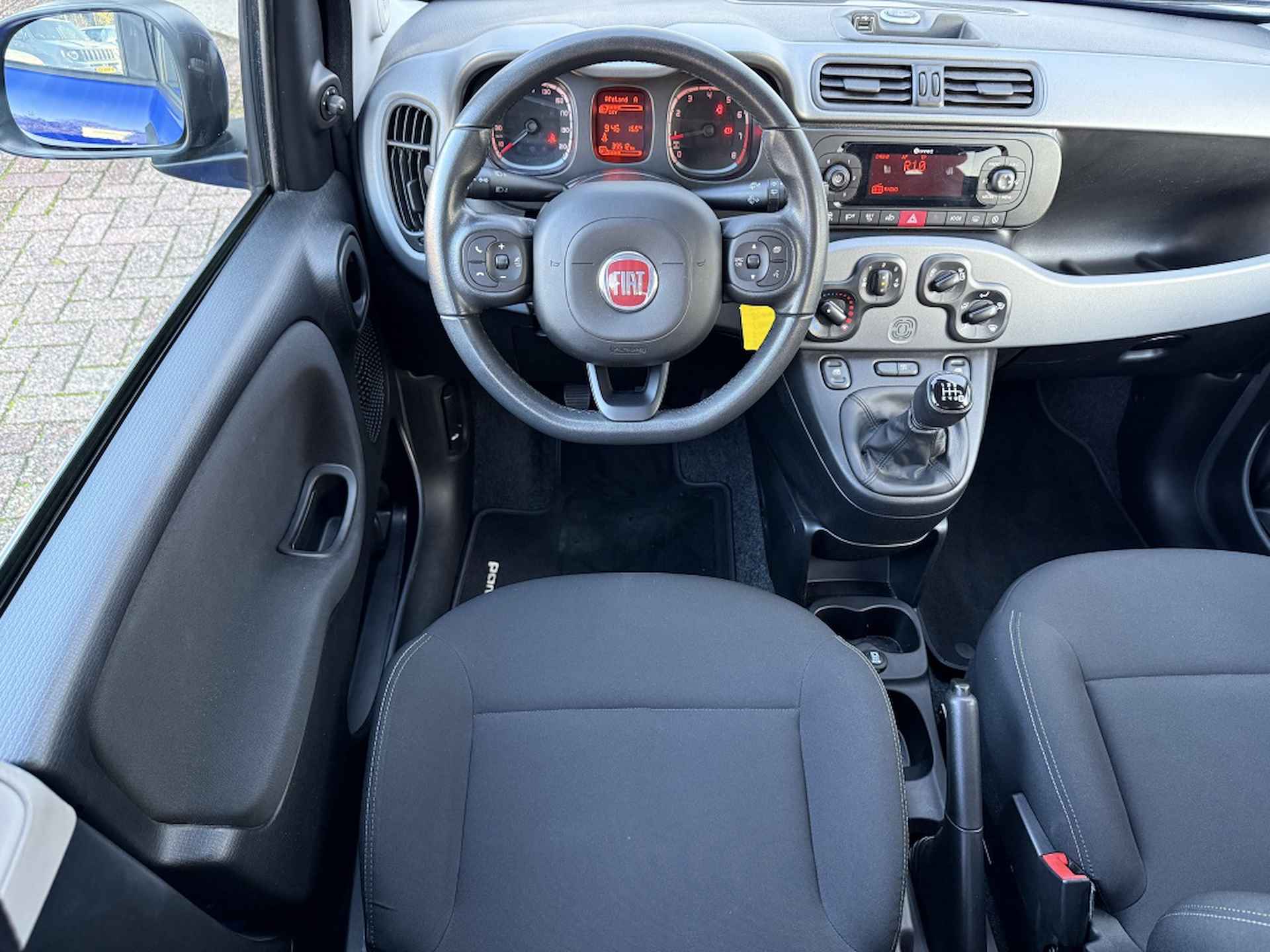 Fiat Panda 1.0 Hybrid 70 PK City Cross | Airco | PDC - 8/15