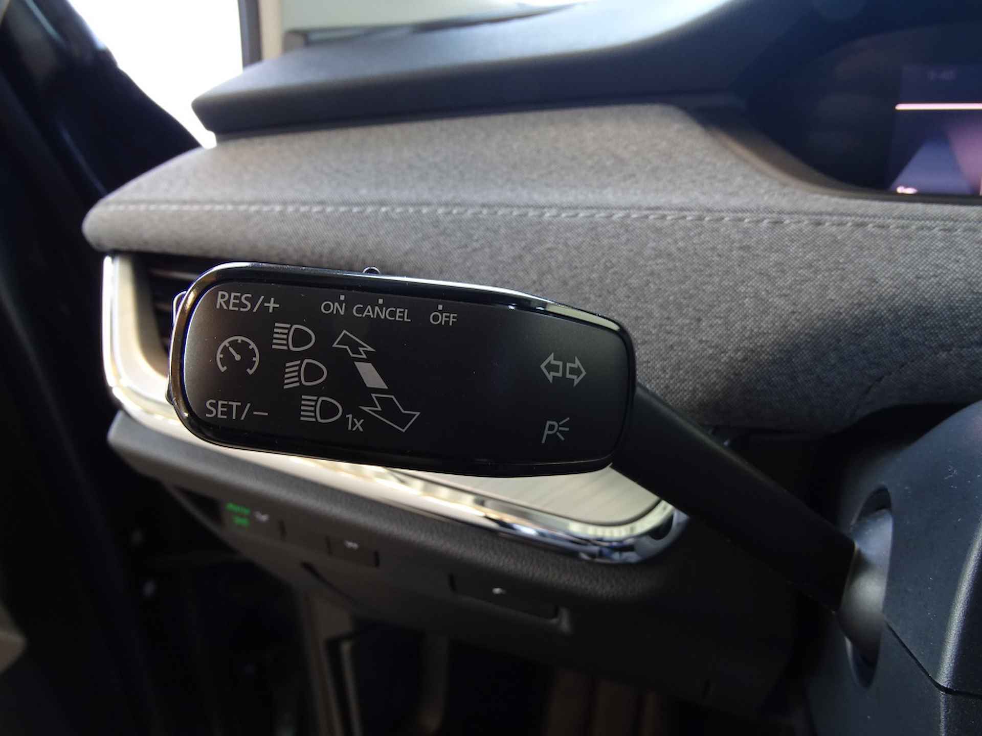 Škoda ENYAQ iV 50 Apple Carplay | Android Auto - 18/40