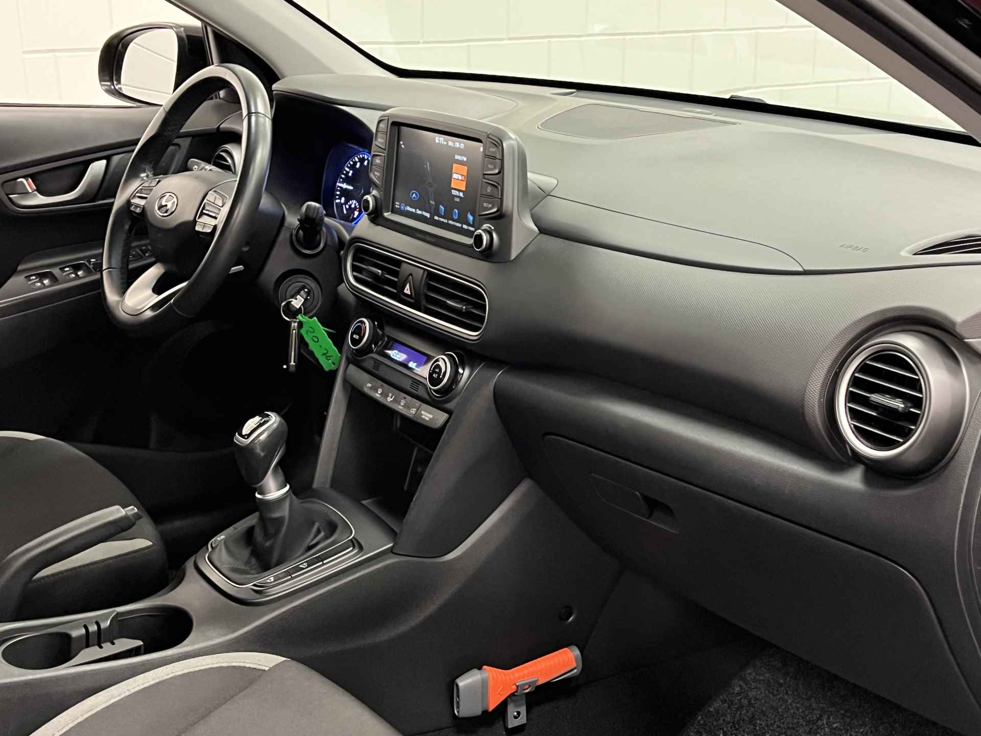 Hyundai KONA 1.0 T-GDI Comfort NAVIGATIE | PARKEERCAMERA | CRUISE CONTROL | NETTE AUTO MET HOGE INSTAP! - 14/43