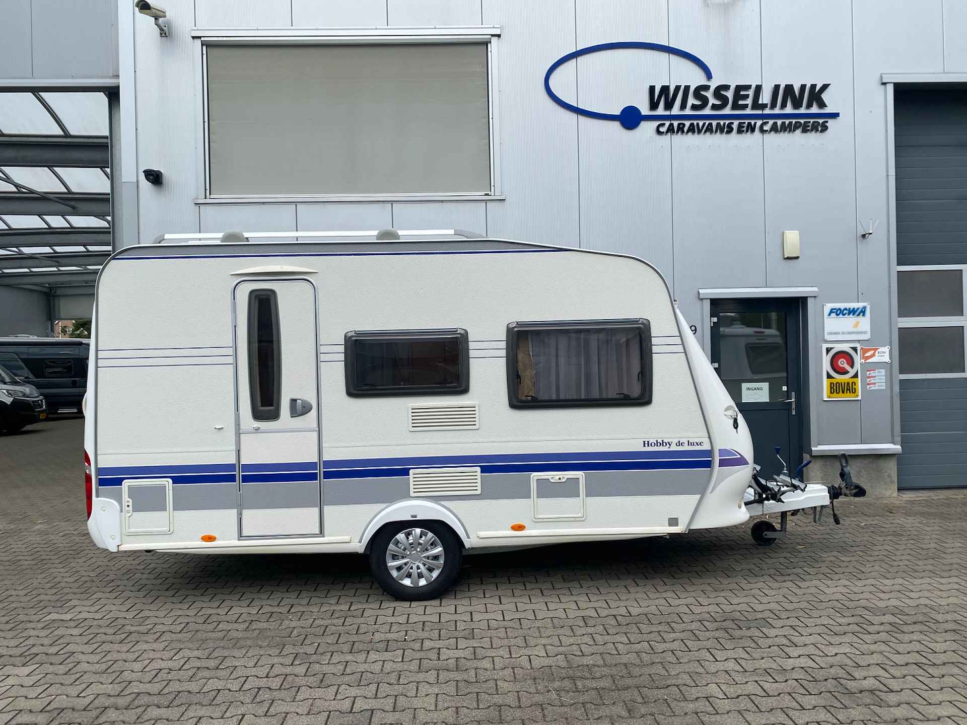 Hobby De Luxe 400 SF DWARSBED FIETSENDRAGER VOORTENT - 4/21