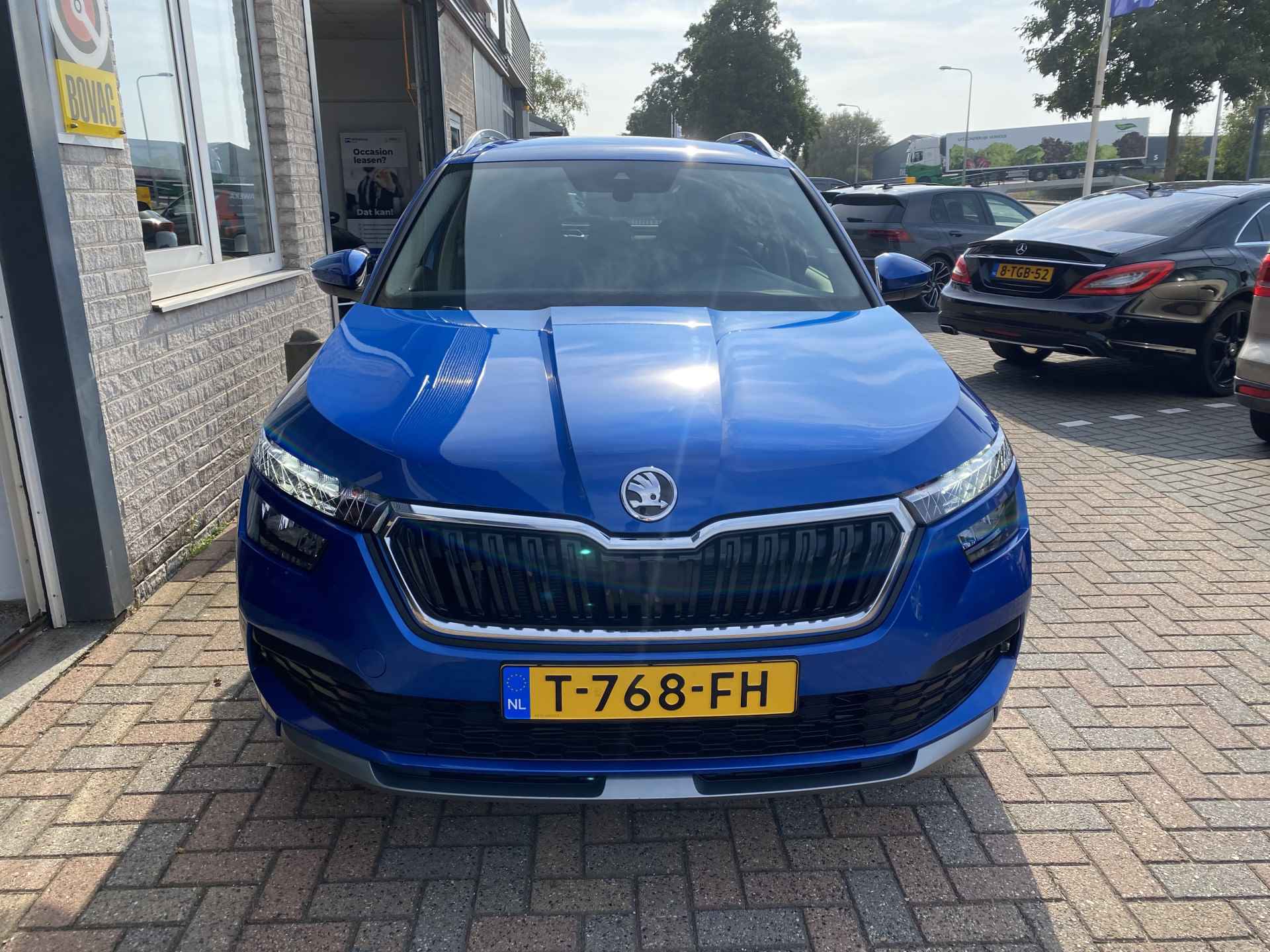 Škoda Kamiq 1.0 TSI Ambition / FABRIEKS GARANTIE T/M 6-2027/ PARK. SENSOREN/ LED/ CRUISE/ APP CONNECT/ AIRCO/ - 28/35