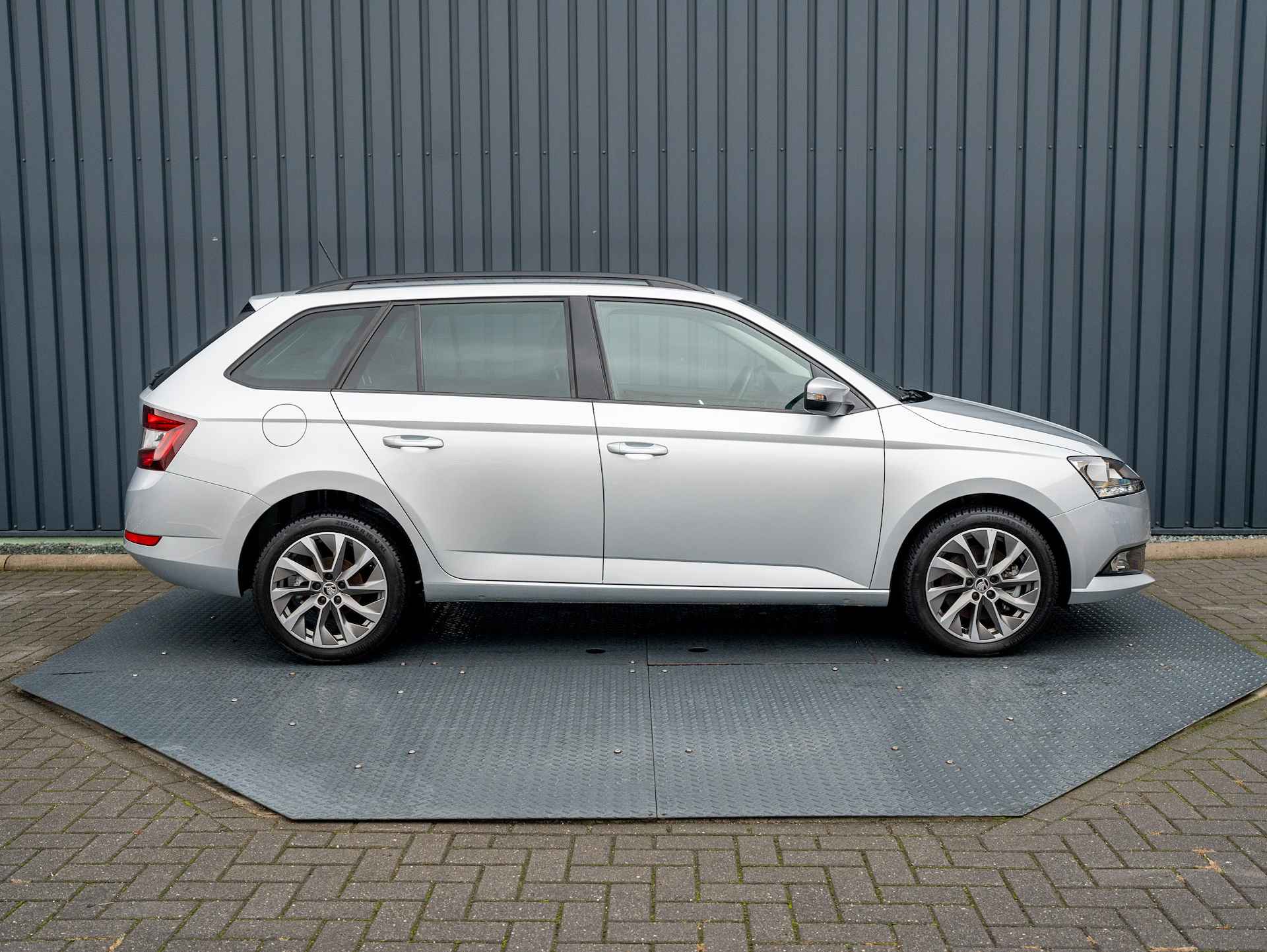 Škoda Fabia Combi 1.0 TSI DSG Business Edition | Parkeersensoren | Apple Carplay / Android Auto | Prijs Rijklaar!! - 21/41