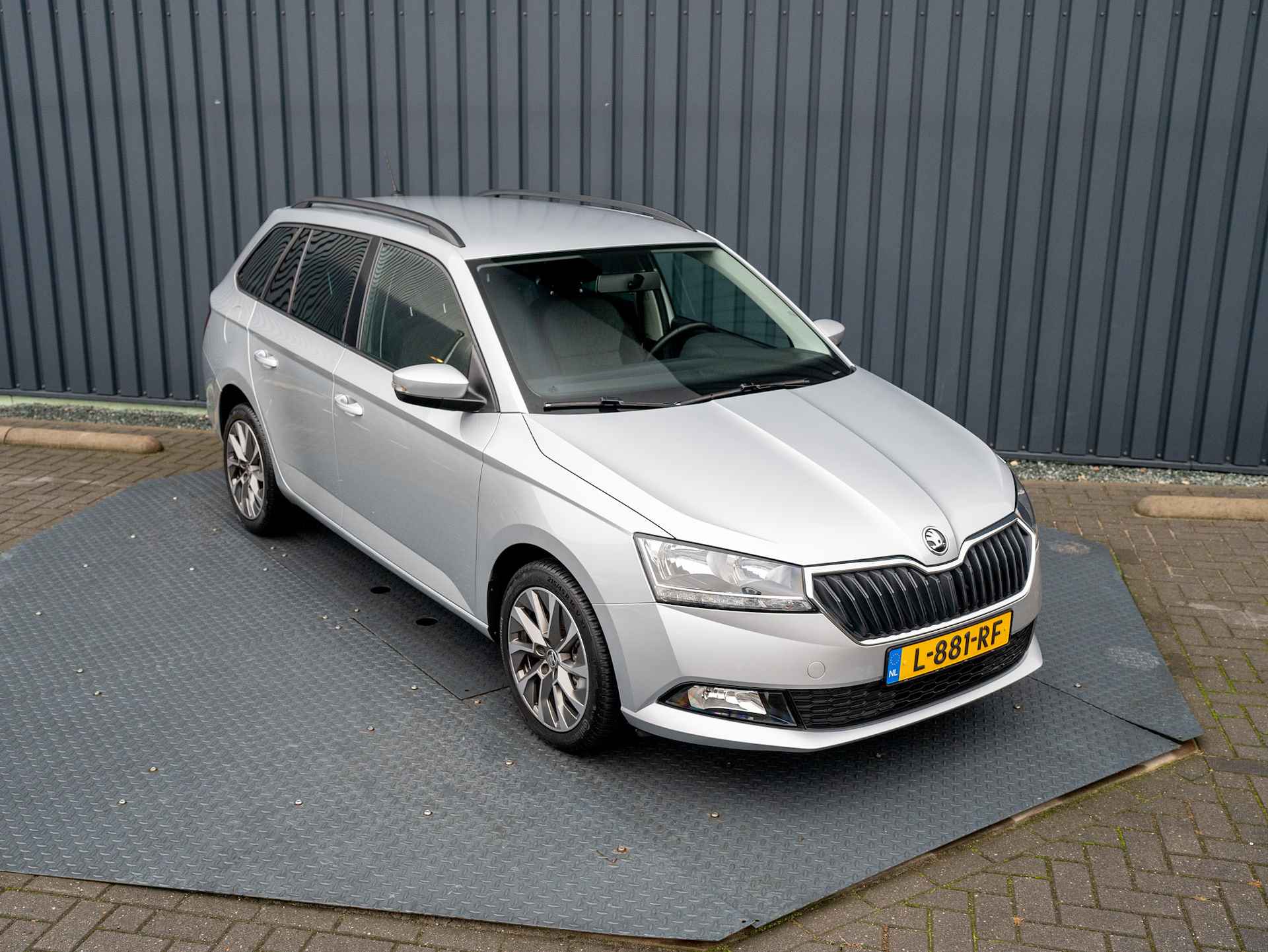 Škoda Fabia Combi 1.0 TSI DSG Business Edition | Parkeersensoren | Apple Carplay / Android Auto | Prijs Rijklaar!! - 33/41