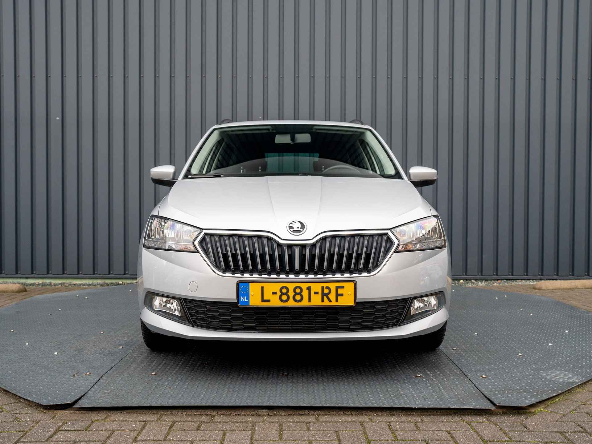 Škoda Fabia Combi 1.0 TSI DSG Business Edition | Parkeersensoren | Apple Carplay / Android Auto | Prijs Rijklaar!! - 35/41