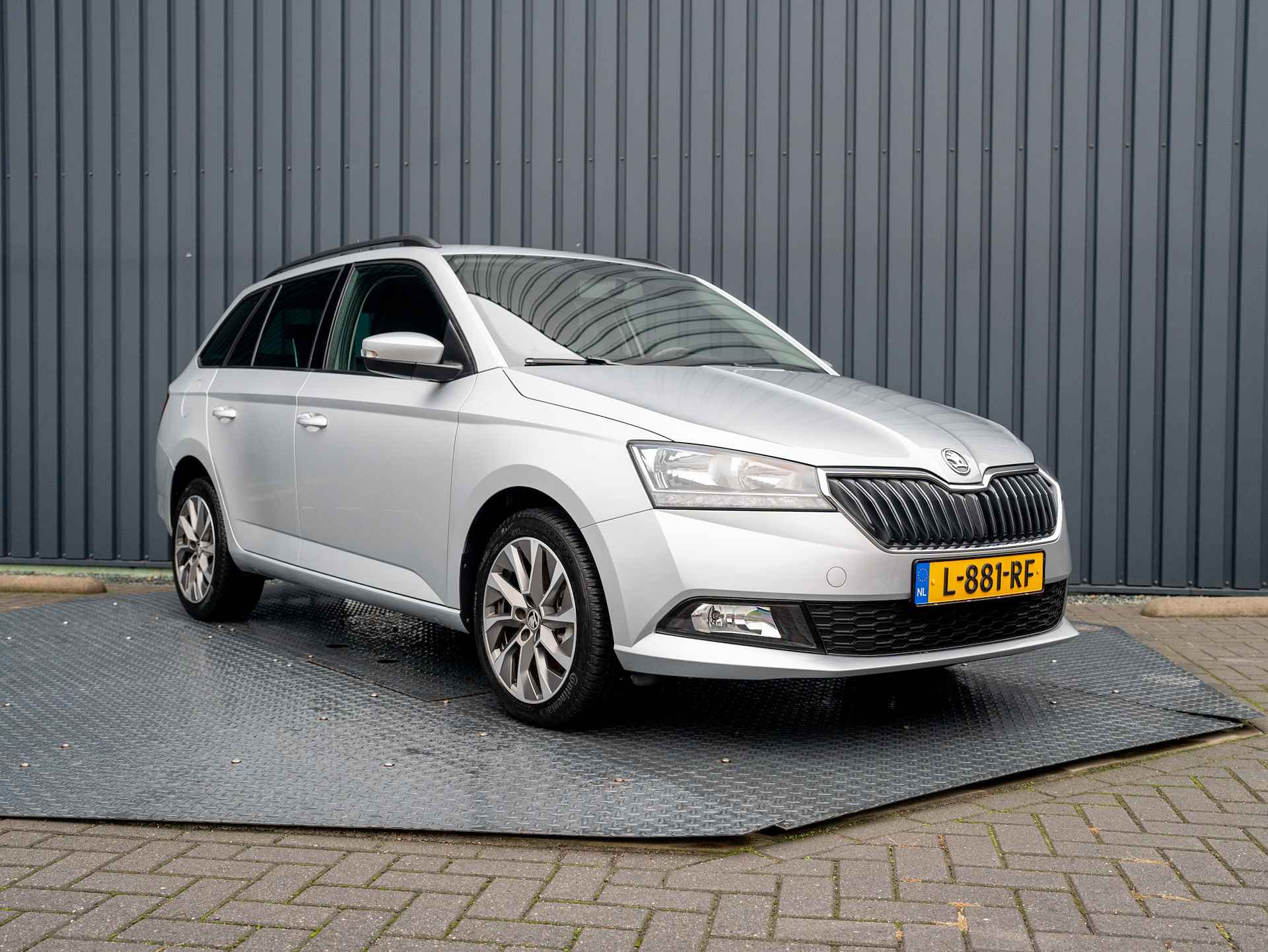 Škoda Fabia Combi 1.0 TSI DSG Business Edition | Parkeersensoren | Apple Carplay / Android Auto | Prijs Rijklaar!! - 39/41