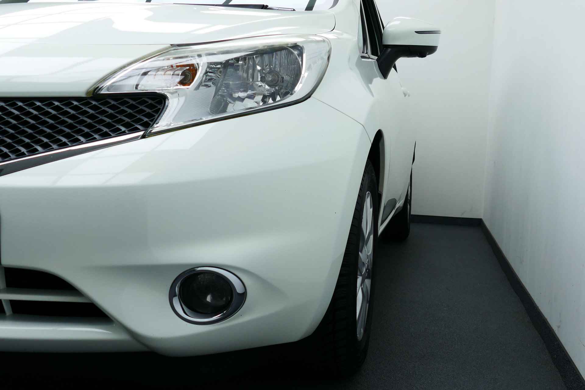 Nissan Note 1.2 Acenta. Navi, Camera, Clima, Cruise, 15"LM Velgen All Season Banden - 16/35