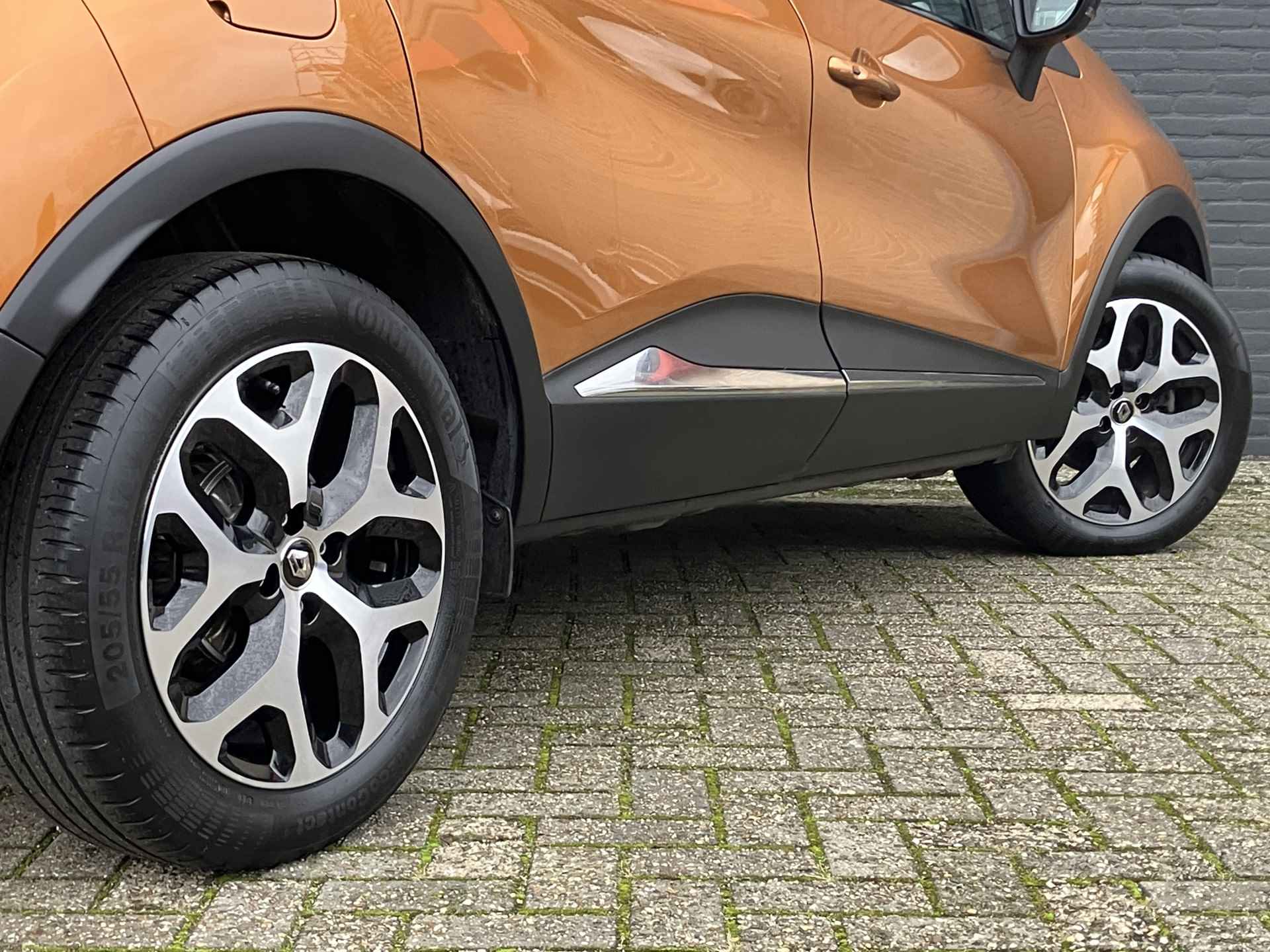 Renault Captur 1.3 TCe Intens | 1e eigenaar | dealer onderhouden | bi-tone | navigatie | cruise control | camera | trekhaak - 11/35