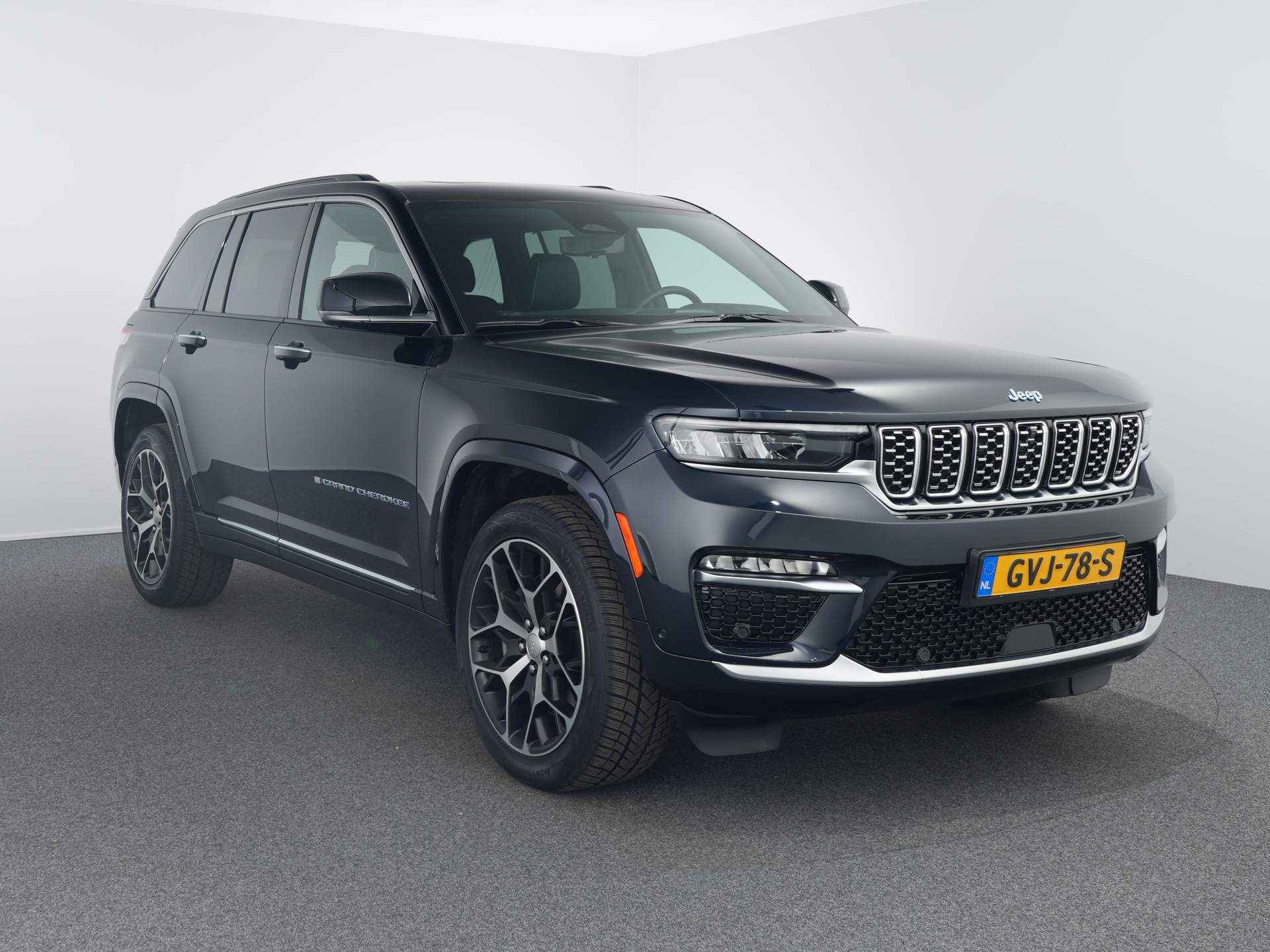 Jeep Grand Cherokee 2.0 Summit Reserve 4xe | Leder | Stoelverwarming, verkoeling en geheugen | Massage | Luchtvering | Panorama schuif-/ kanteldak | - 17/44