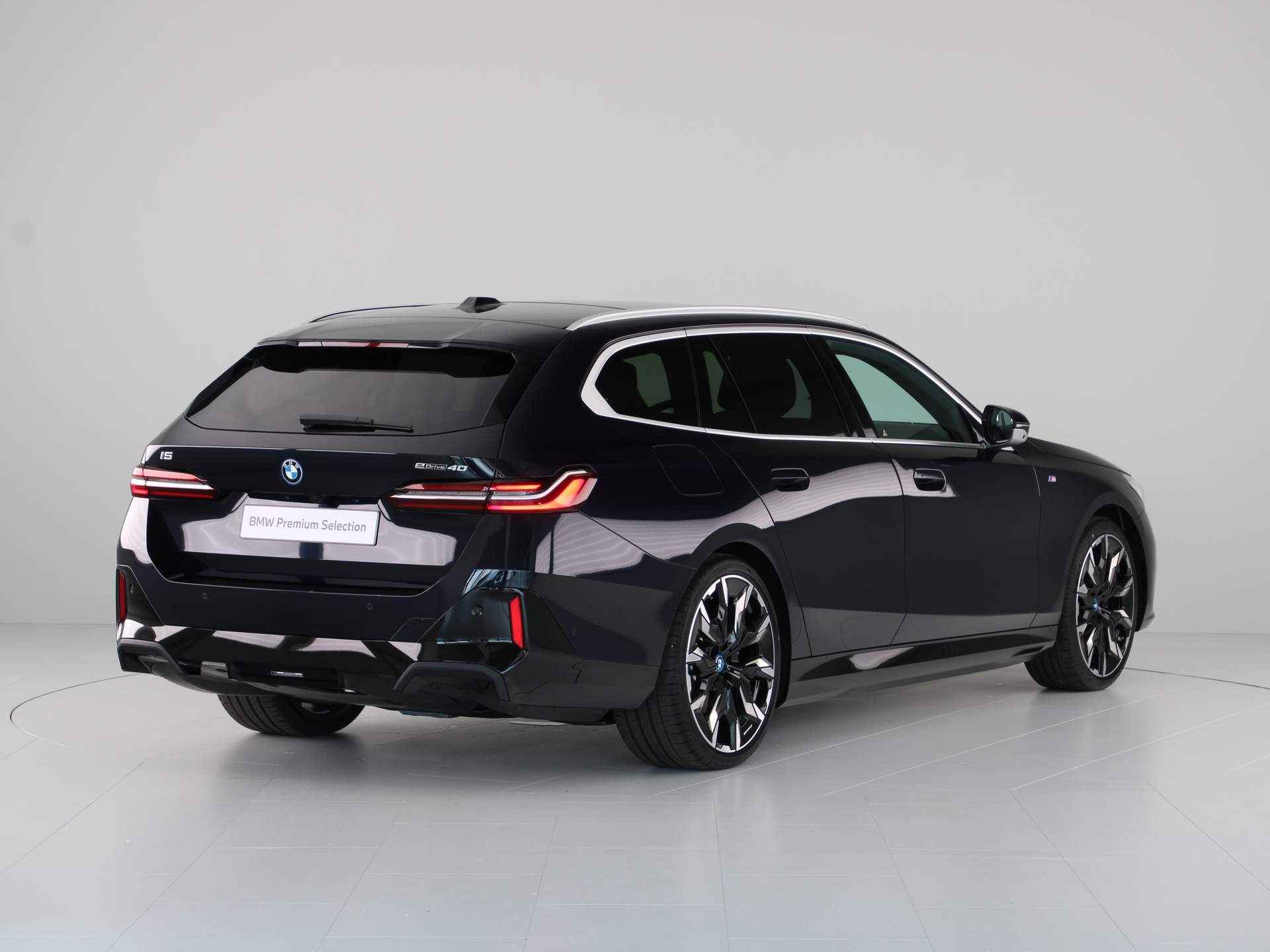 BMW i5 Touring eDrive40 M Sport Edition - 10/27