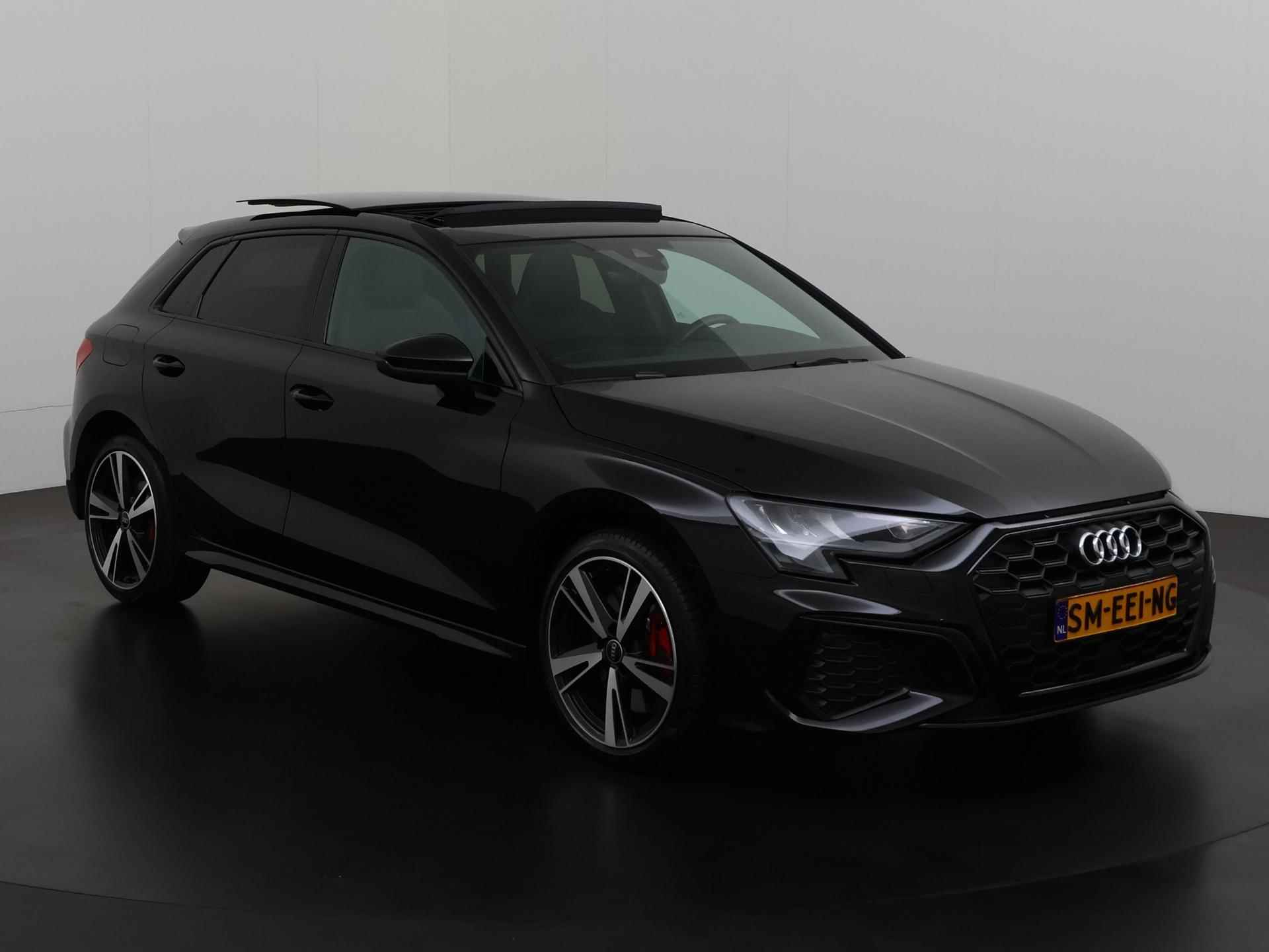 Audi A3 Sportback 45 TFSIe S line Black Optic | Schuifdak | Leder/alcantara | MMi Plus | B&O | Zondag Open! - 30/44