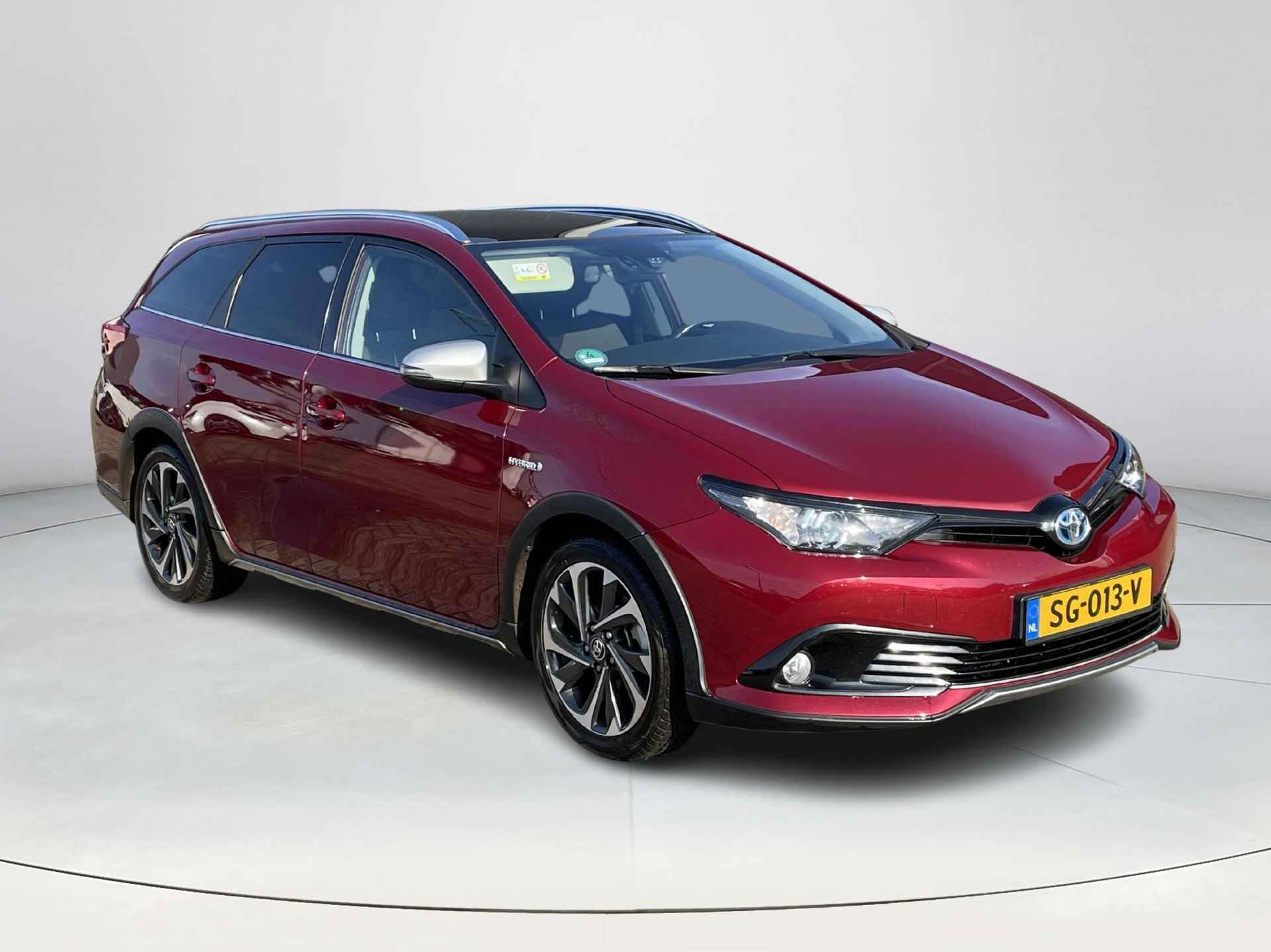 Toyota Auris Touring Sports 1.8 Hybrid Freestyle **PANORAMADAK/ NAVIGATIE/ PARKEERCAMERA** - 37/38