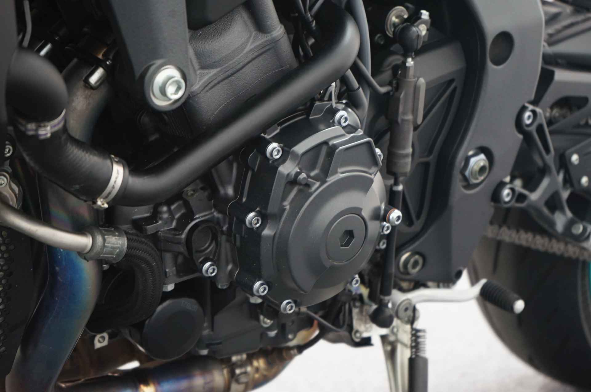 Yamaha MT-10 ABS-TCS-QS - 18/26