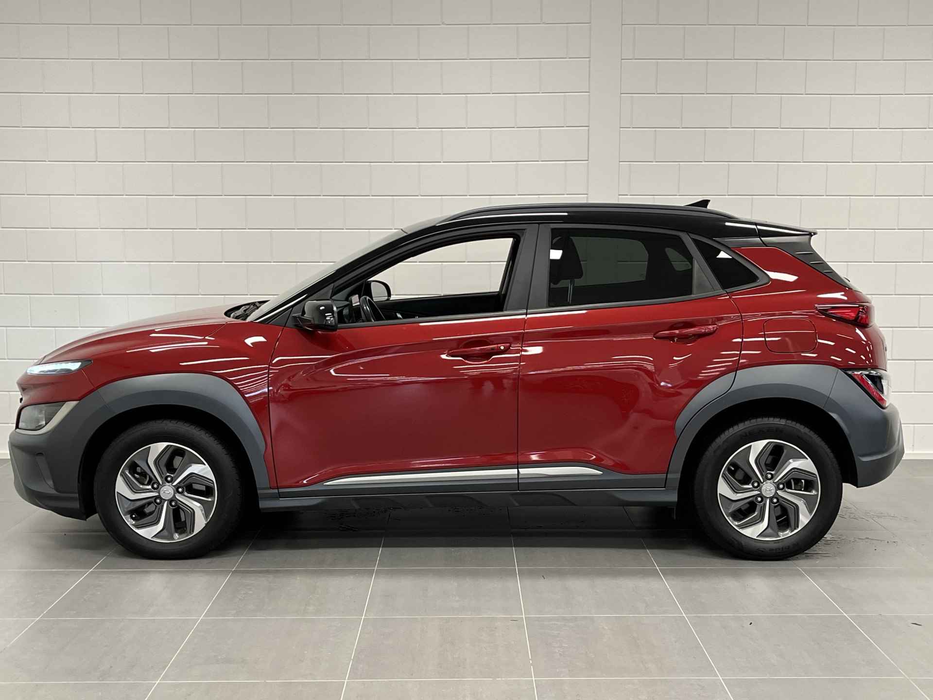 Hyundai KONA 1.6 GDI HEV Fashion NAVIGATIE | TWO TONE LAK | KRELL PREMIUM AUDIO | KEURIGE AUTO! - 9/43