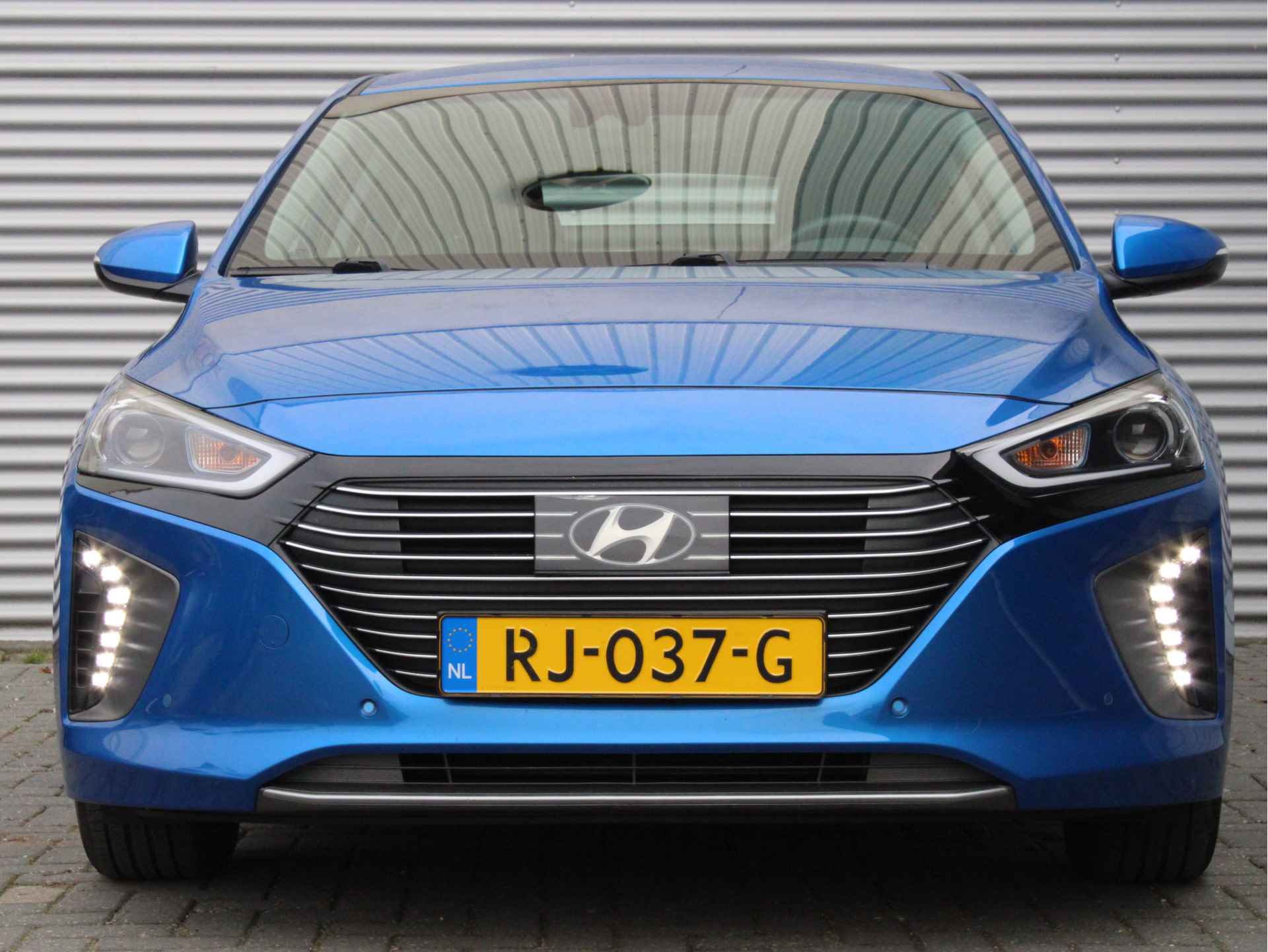 Hyundai IONIQ 1.6 GDi HEV Comfort | Winterwielenset | 100% onderhouden | Zeer nette auto | NL-auto | - 3/30