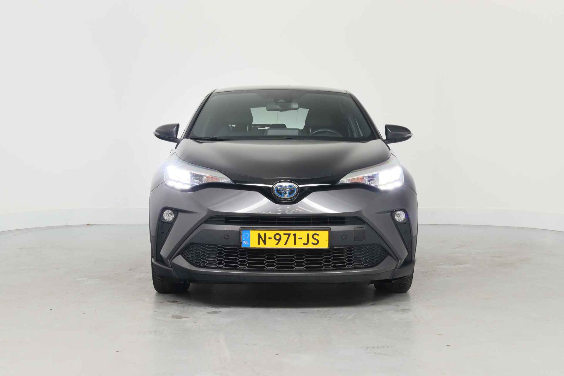 Toyota C-HR 2.0 Hybrid Style | Dealer Onderhouden! | JBL | LED | Navi | Camera | Stoelverwarming | Keyless | Parkeersensoren V+A | Lichtmeta - 3/32