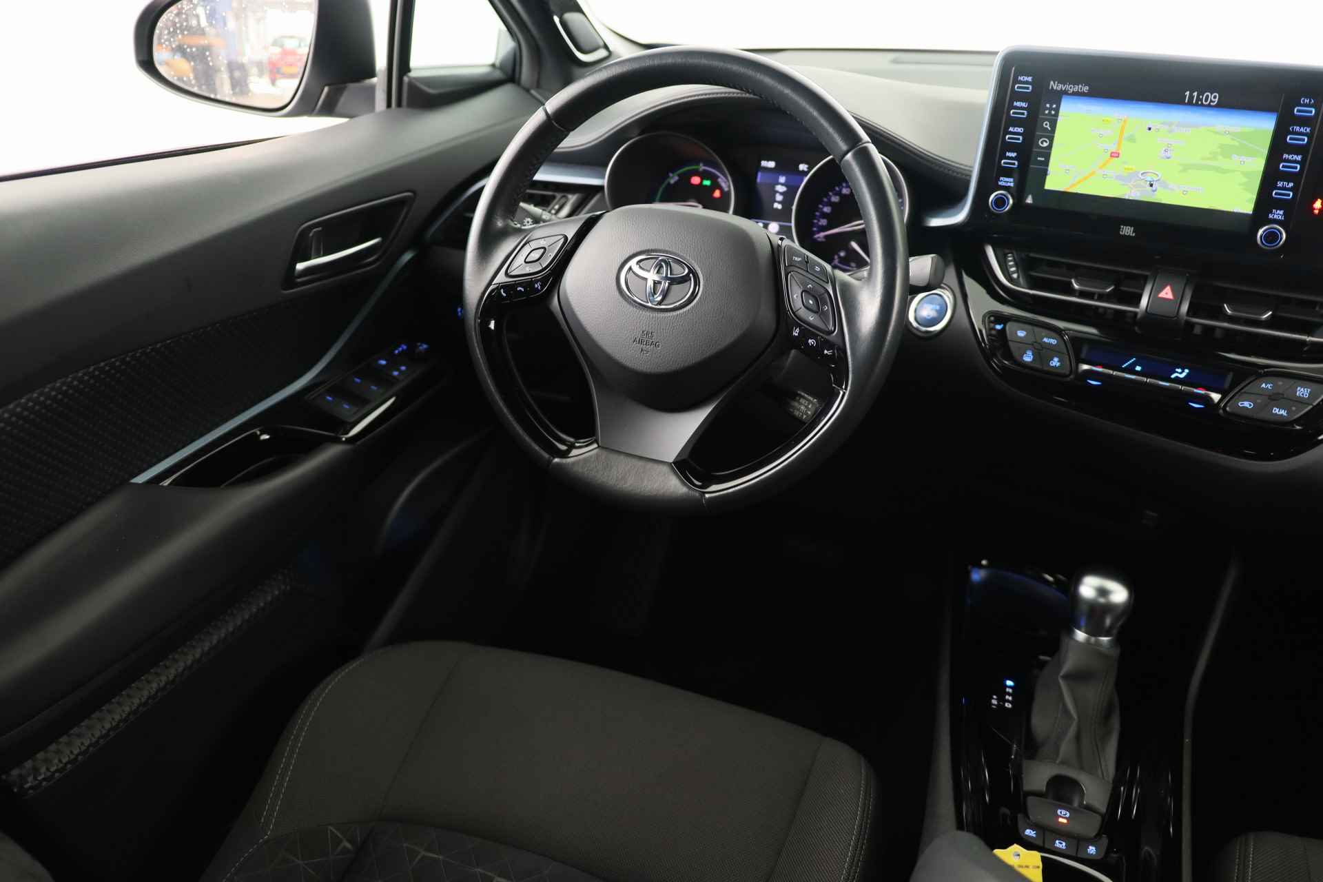 Toyota C-HR 2.0 Hybrid Style | Dealer Onderhouden! | JBL | LED | Navi | Camera | Stoelverwarming | Keyless | Parkeersensoren V+A | Lichtmeta - 32/32