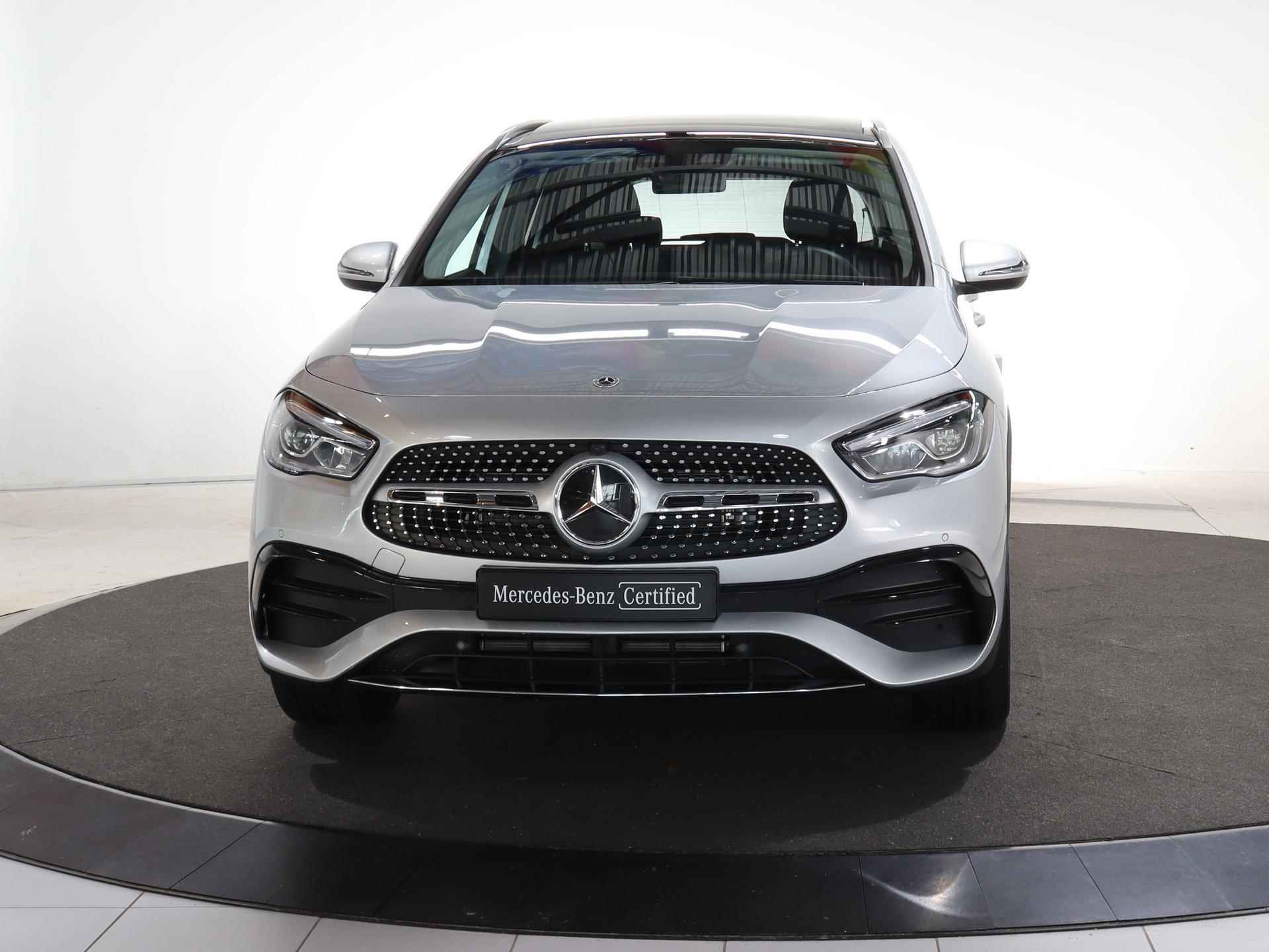 Mercedes-Benz GLA-klasse 250 e AMG Line | Panoramadak | Elektrische achterklep | Sfeerverlichting | Apple Carplay | - 4/27