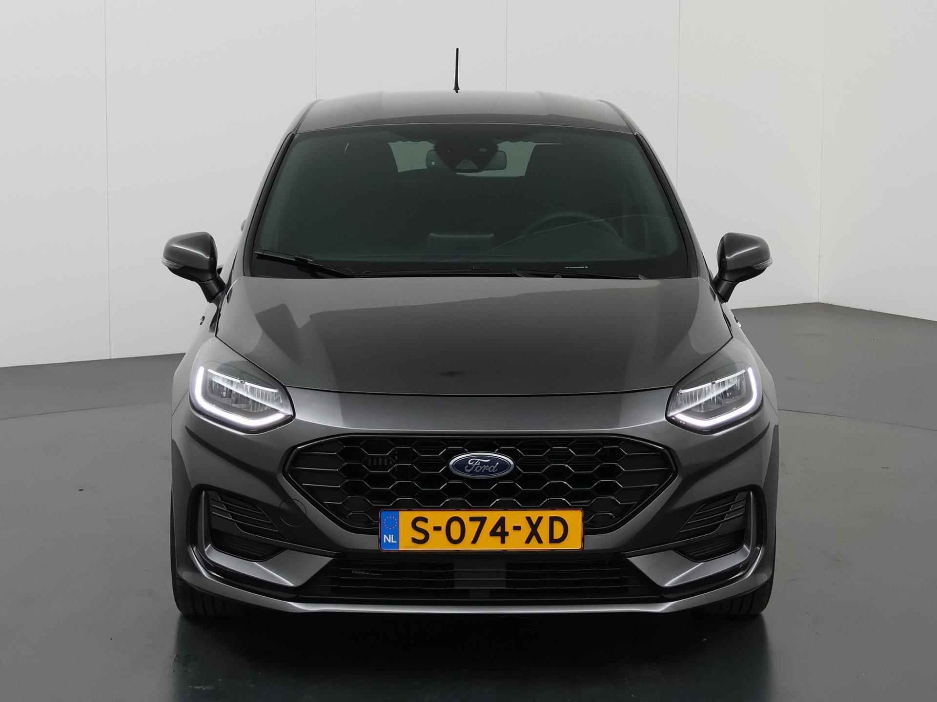 Ford Fiesta 1.0 EcoBoost Hybrid ST-Line | Climate control | Winterpack | Apple Carplay | Cruise control - 4/35