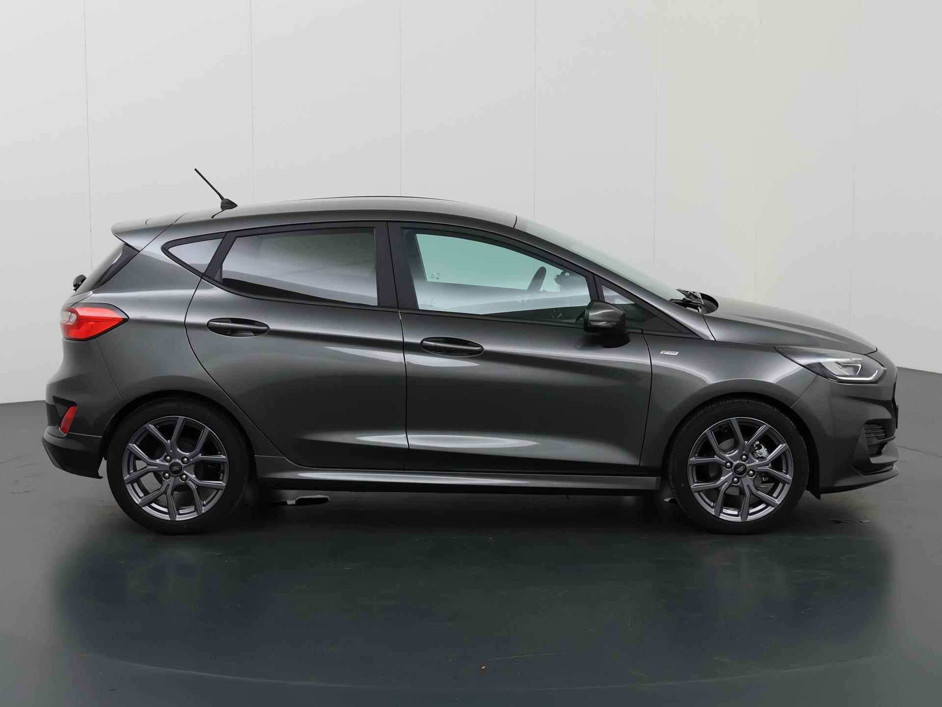 Ford Fiesta 1.0 EcoBoost Hybrid ST-Line | Climate control | Winterpack | Apple Carplay | Cruise control - 7/35