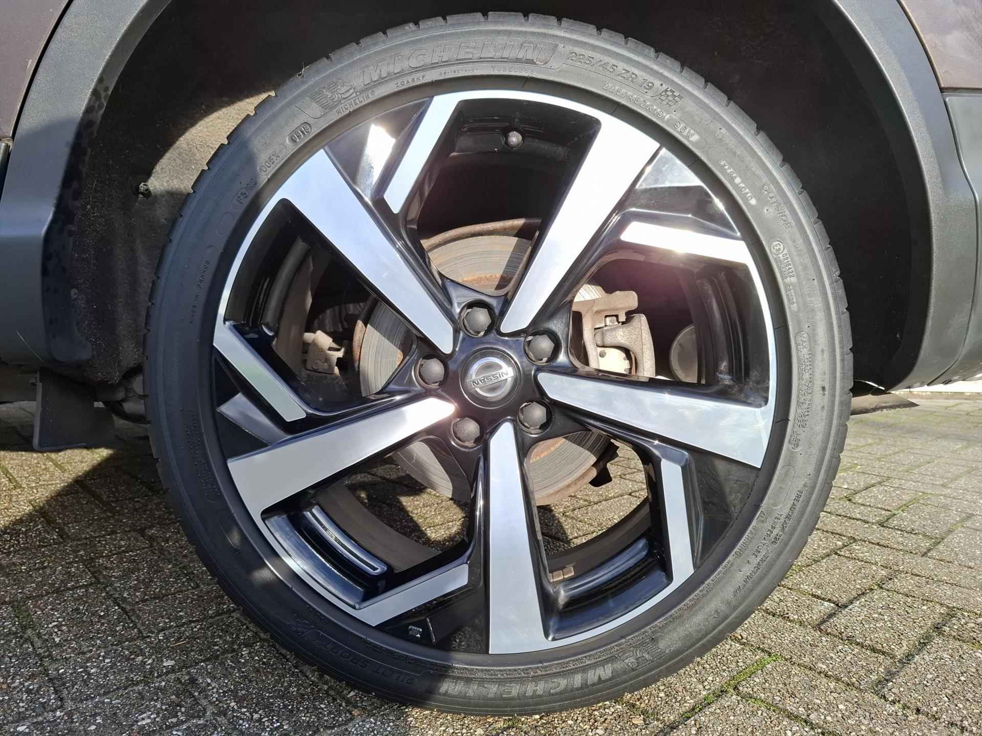 NISSAN Qashqai 1.2 115pk DIG-T Tekna | Panoramadak | 360 camera | Navigatie | Keyless entry | Voorruitverwarming - 30/33