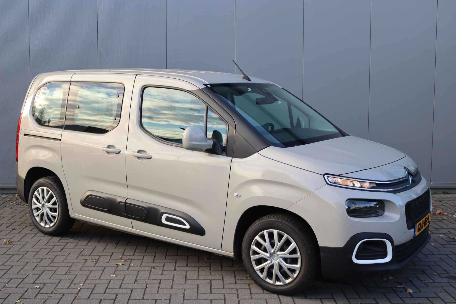 Citroën Berlingo 1.2 PureT. 110PK Feel Cruise-Control/Parkeerhulp/Carplay-android/DAB+ - 2/26