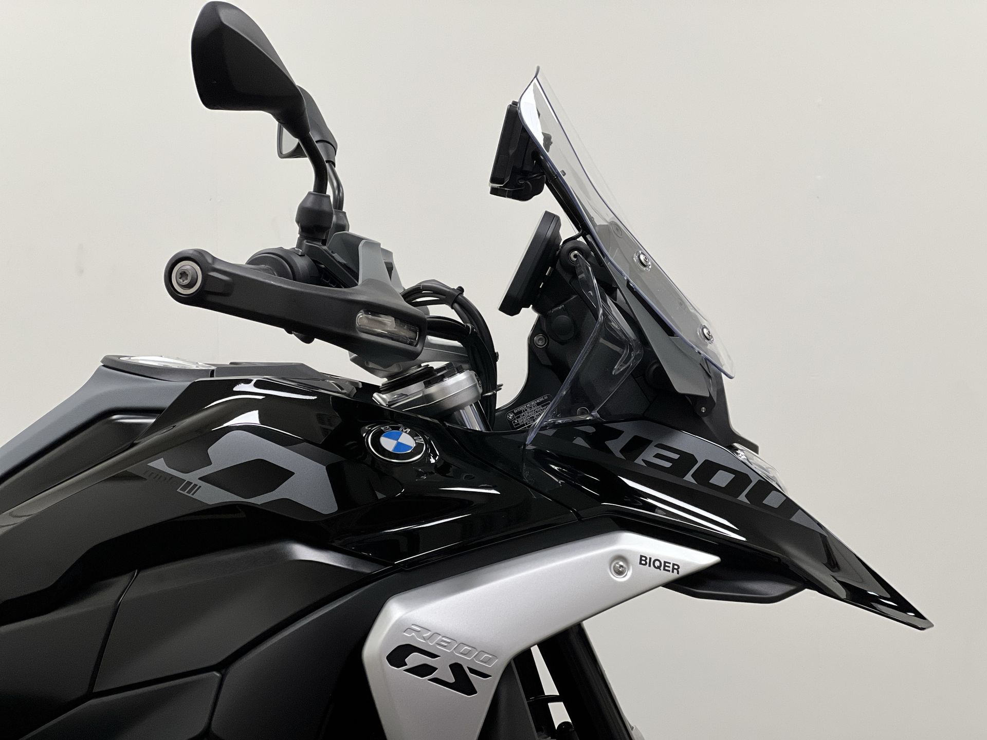 BMW R 1300 GS Triple Black Full option ,Akrapovic demper,Topkoffer, BTW !