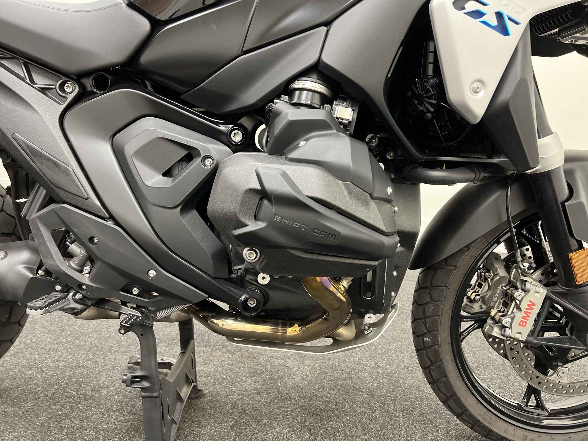 BMW R 1300 GS Triple Black Full option ,Akrapovic demper,Topkoffer, BTW ! - 13/19